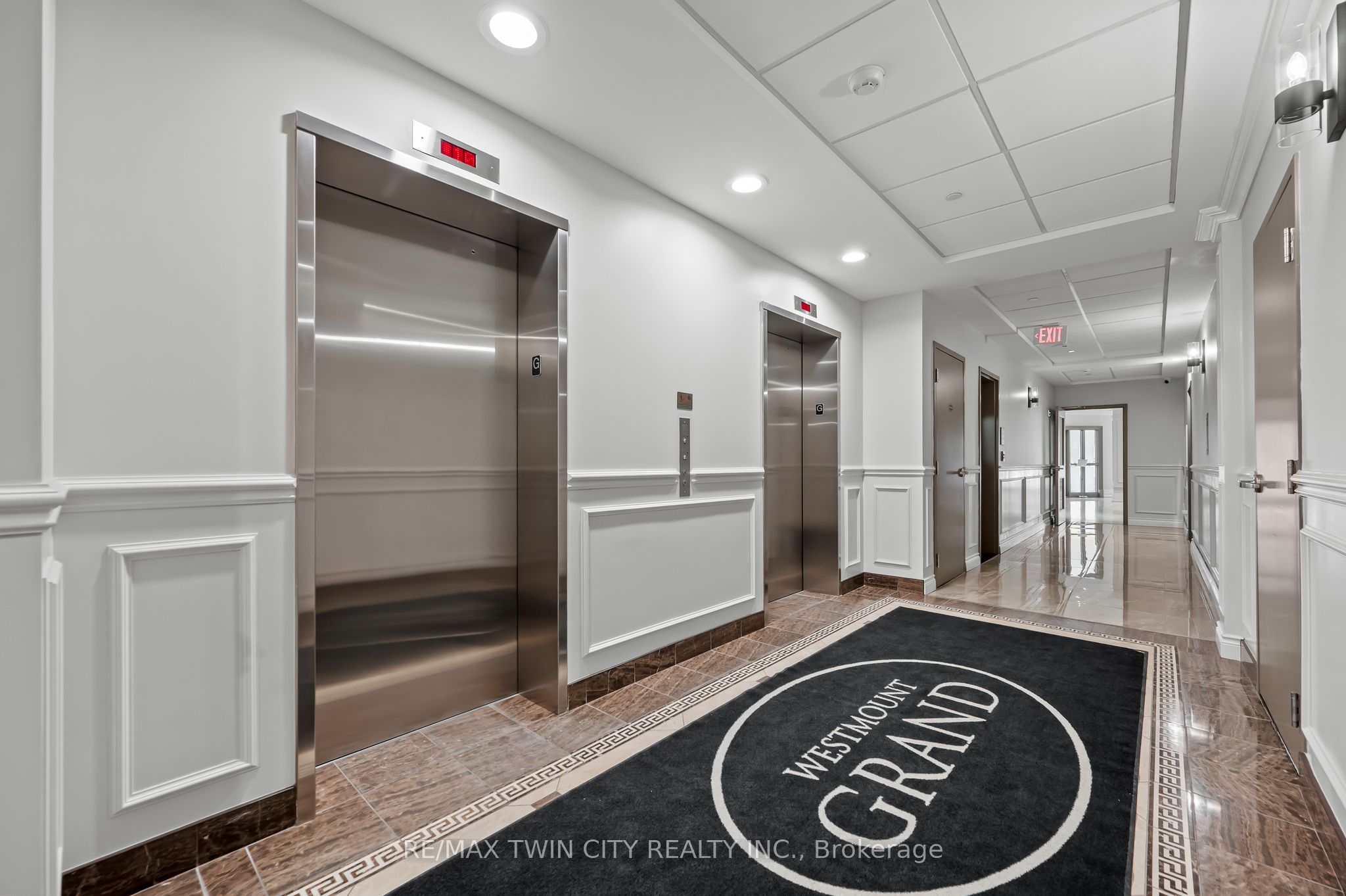 223 Erb Street W 704 Property Photo 6