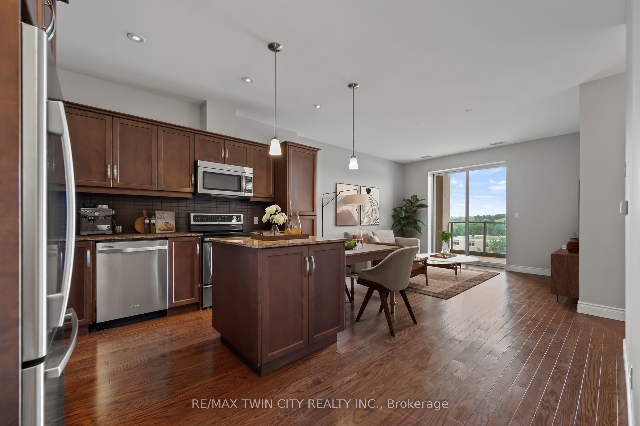 223 Erb Street W 704 Property Photo 10