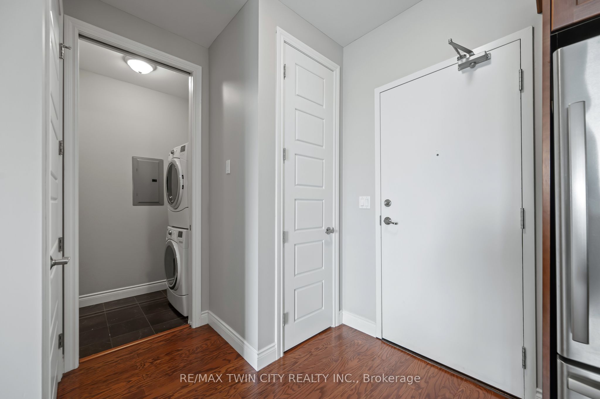 223 Erb Street W 704 Property Photo 38