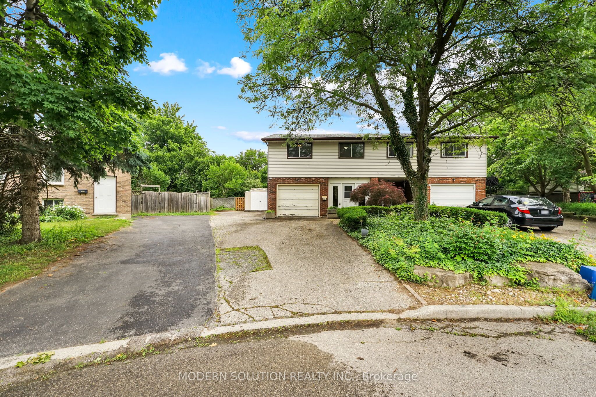 370A Churchill Court Property Photo 1