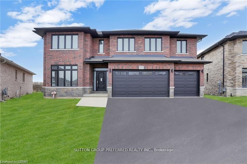 252 Leitch Street Property Photo 1