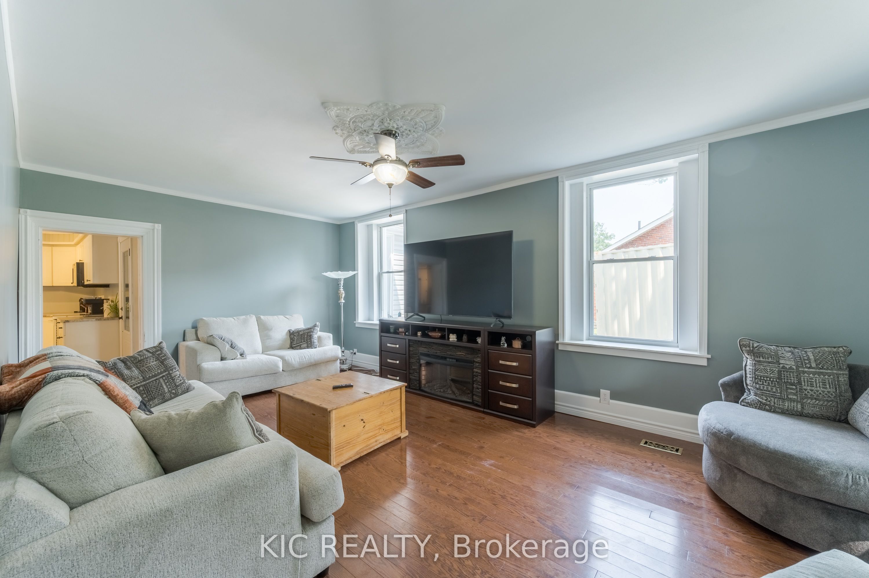 60 Queen Street Property Photo 19
