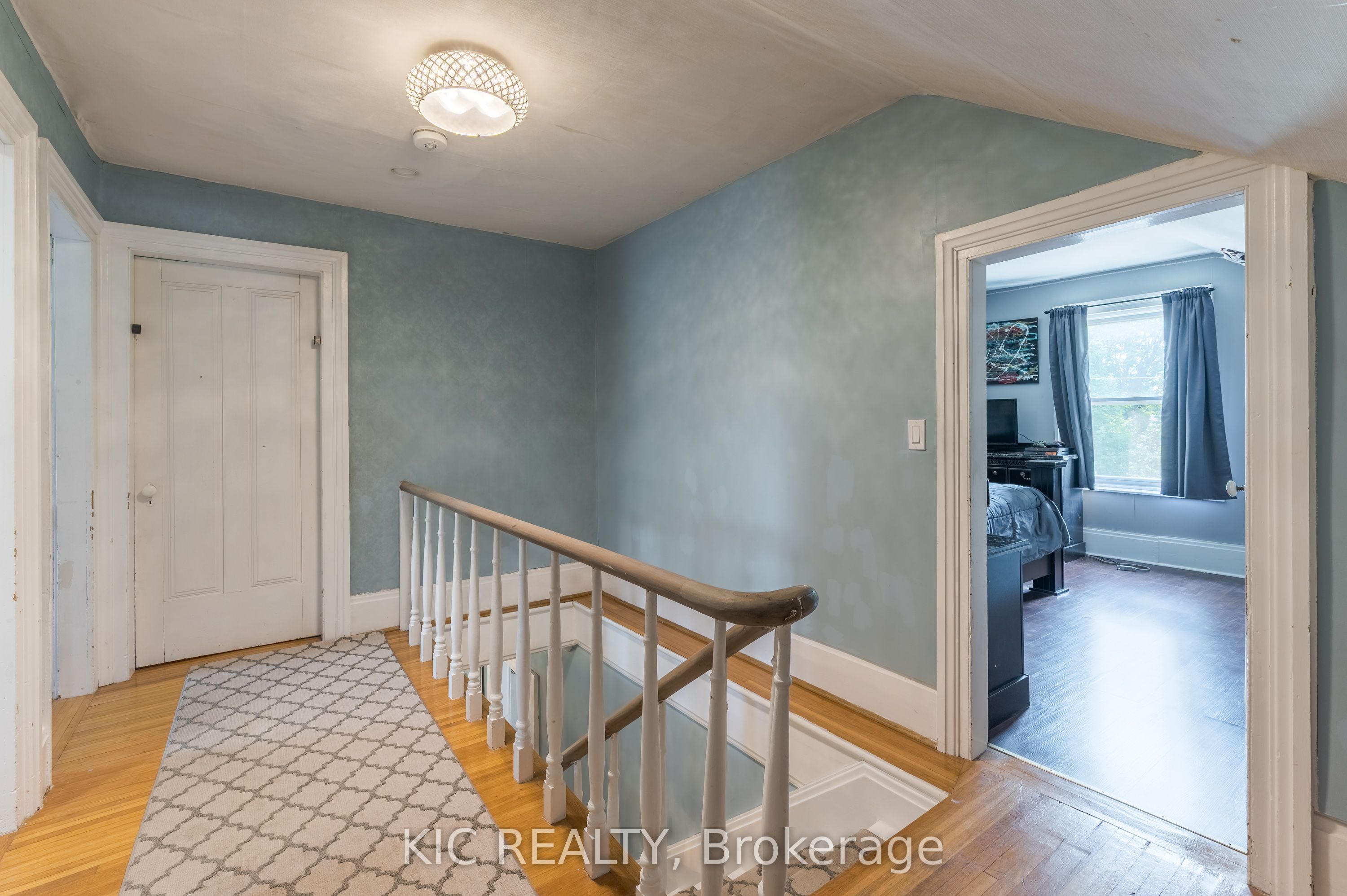 60 Queen Street Property Photo 24