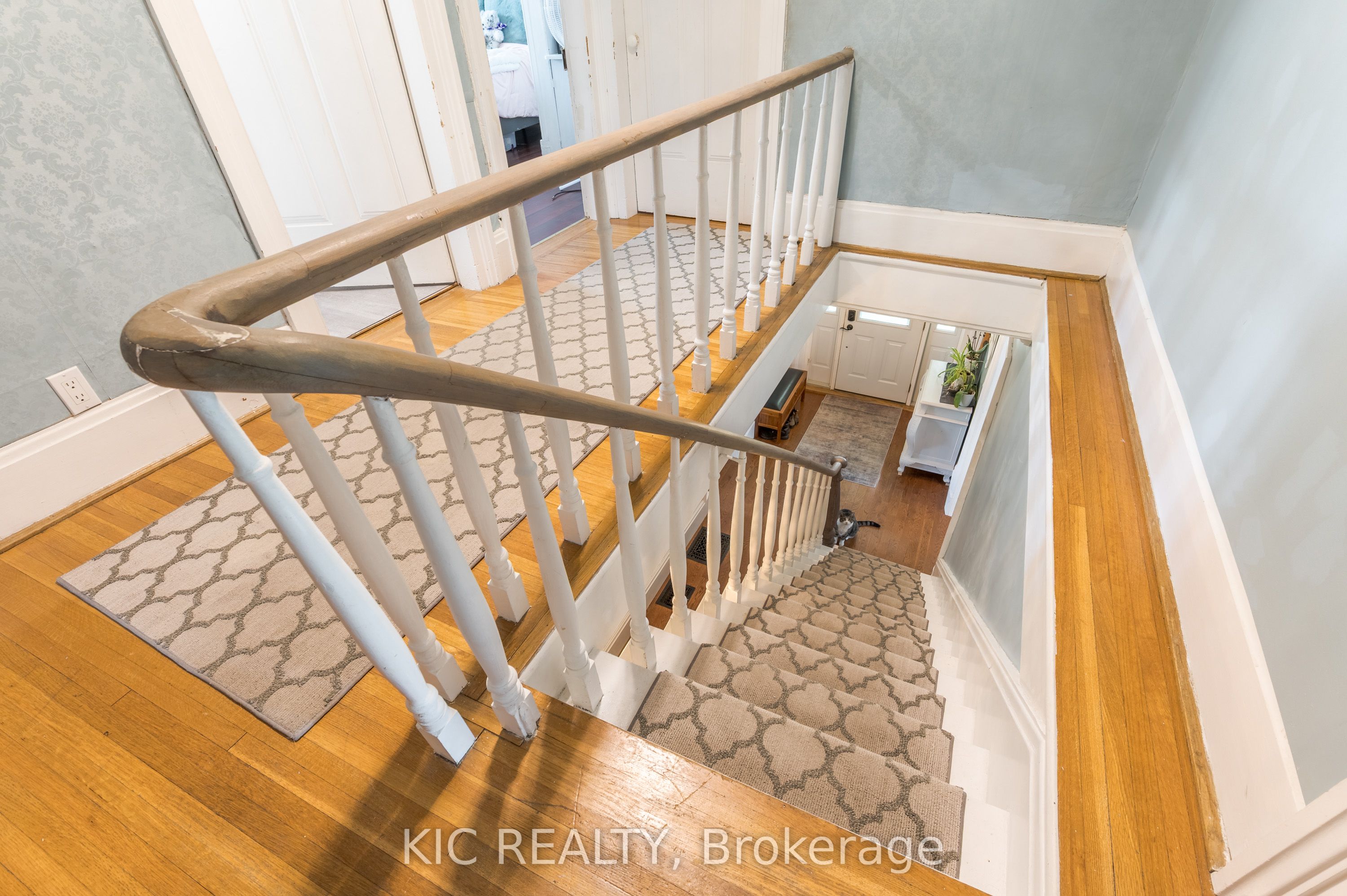 60 Queen Street Property Photo 25