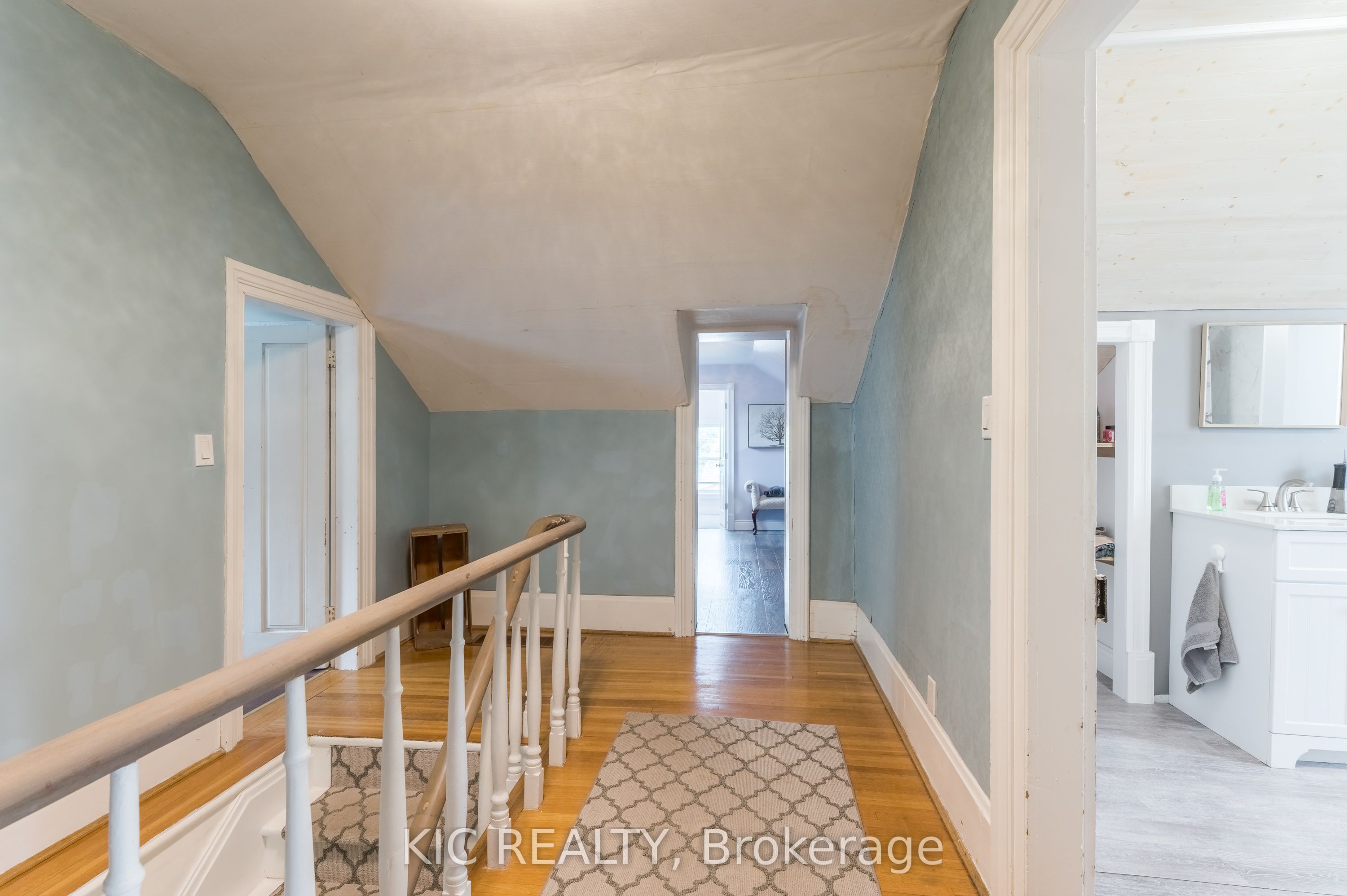 60 Queen Street Property Photo 26