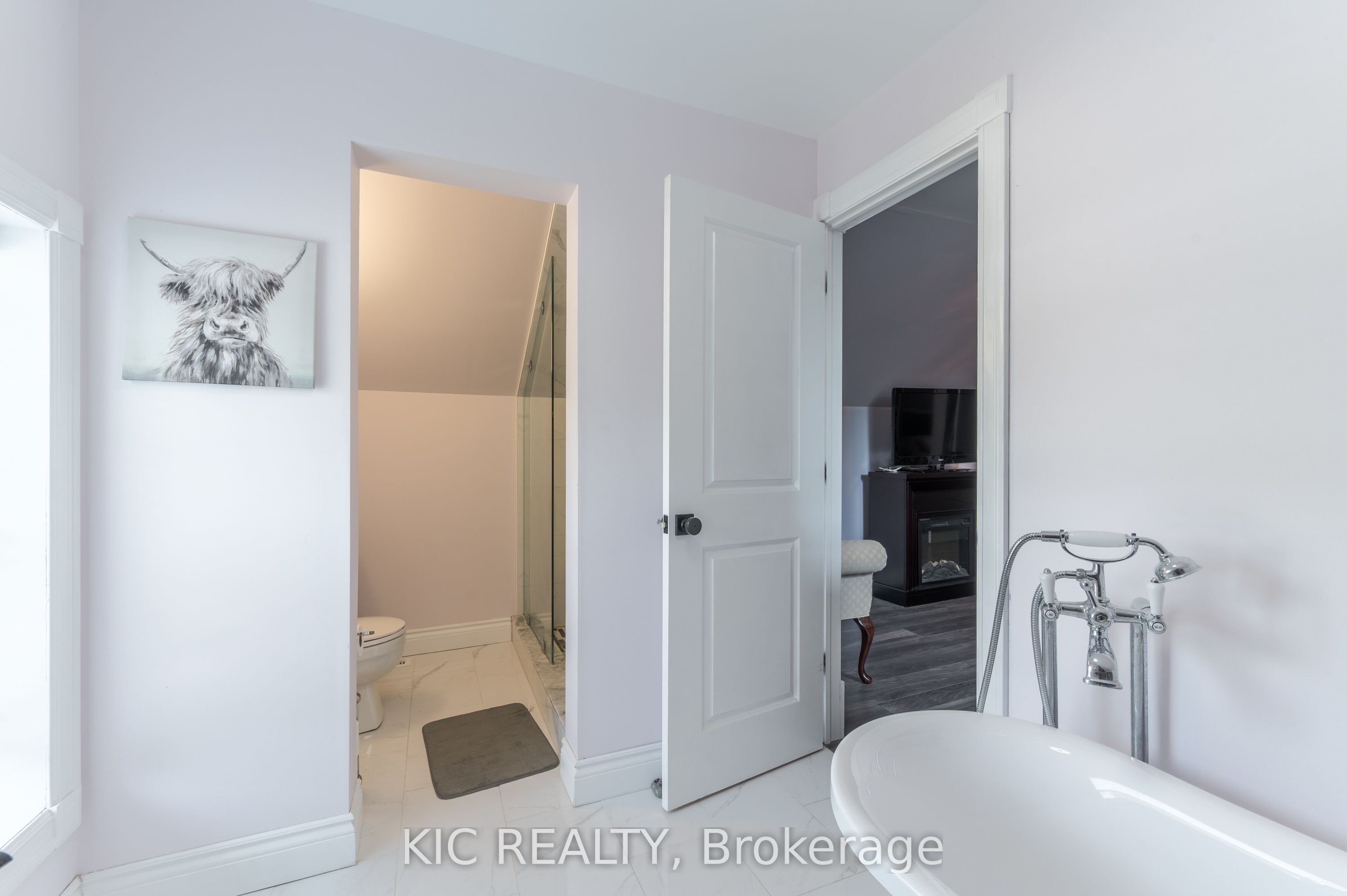 60 Queen Street Property Photo 28