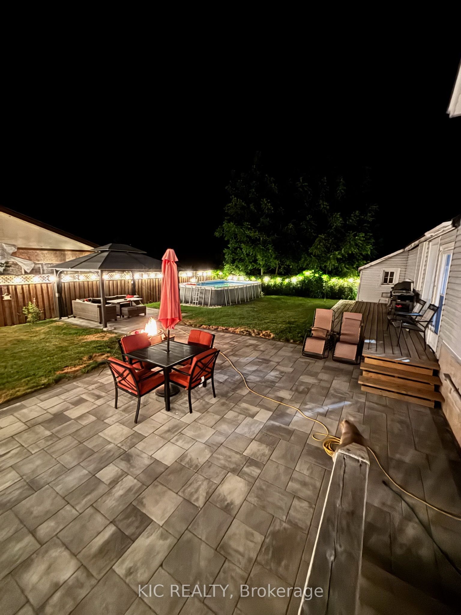 60 Queen Street Property Photo 41