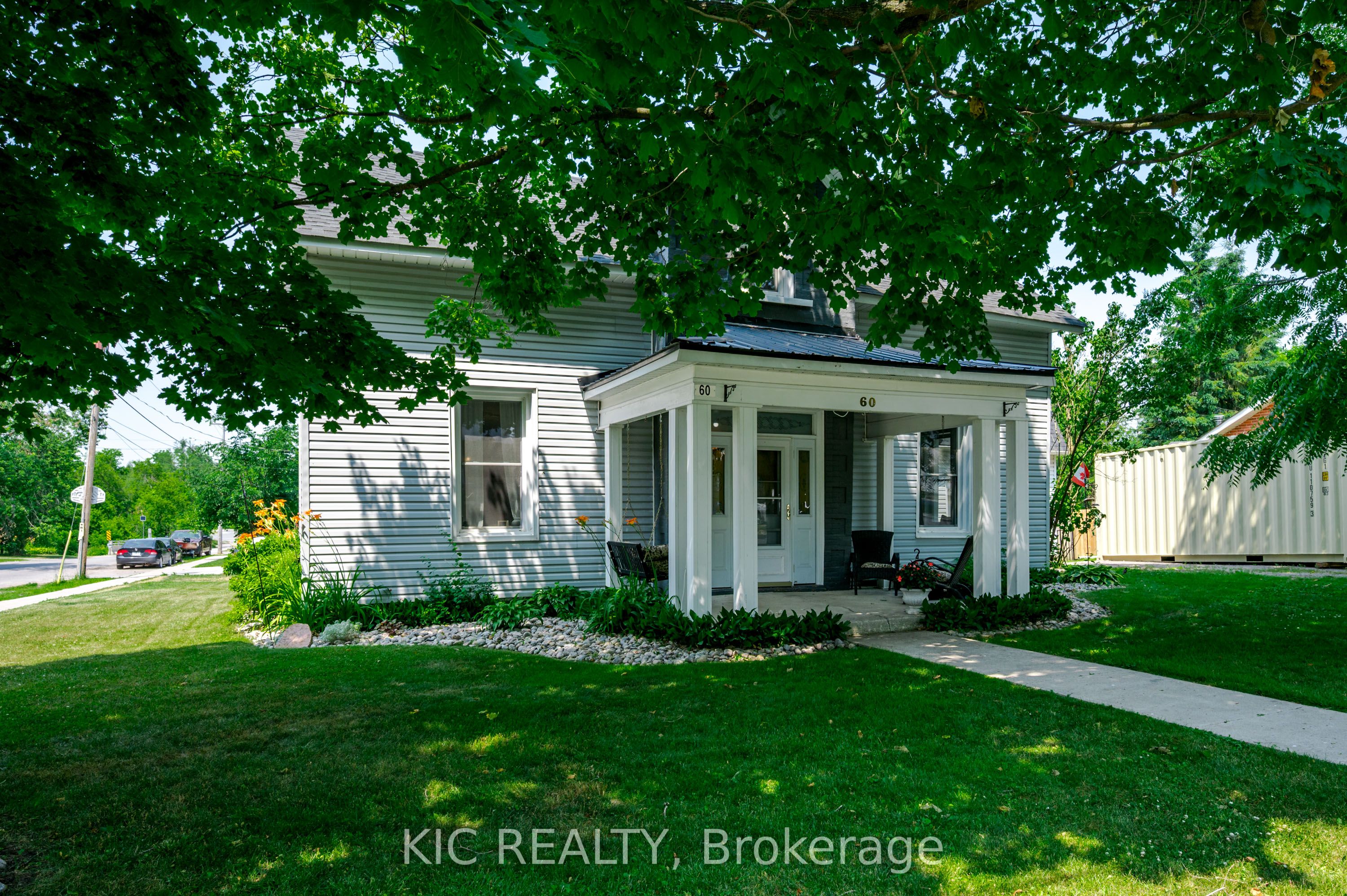 60 Queen Street Property Photo 43