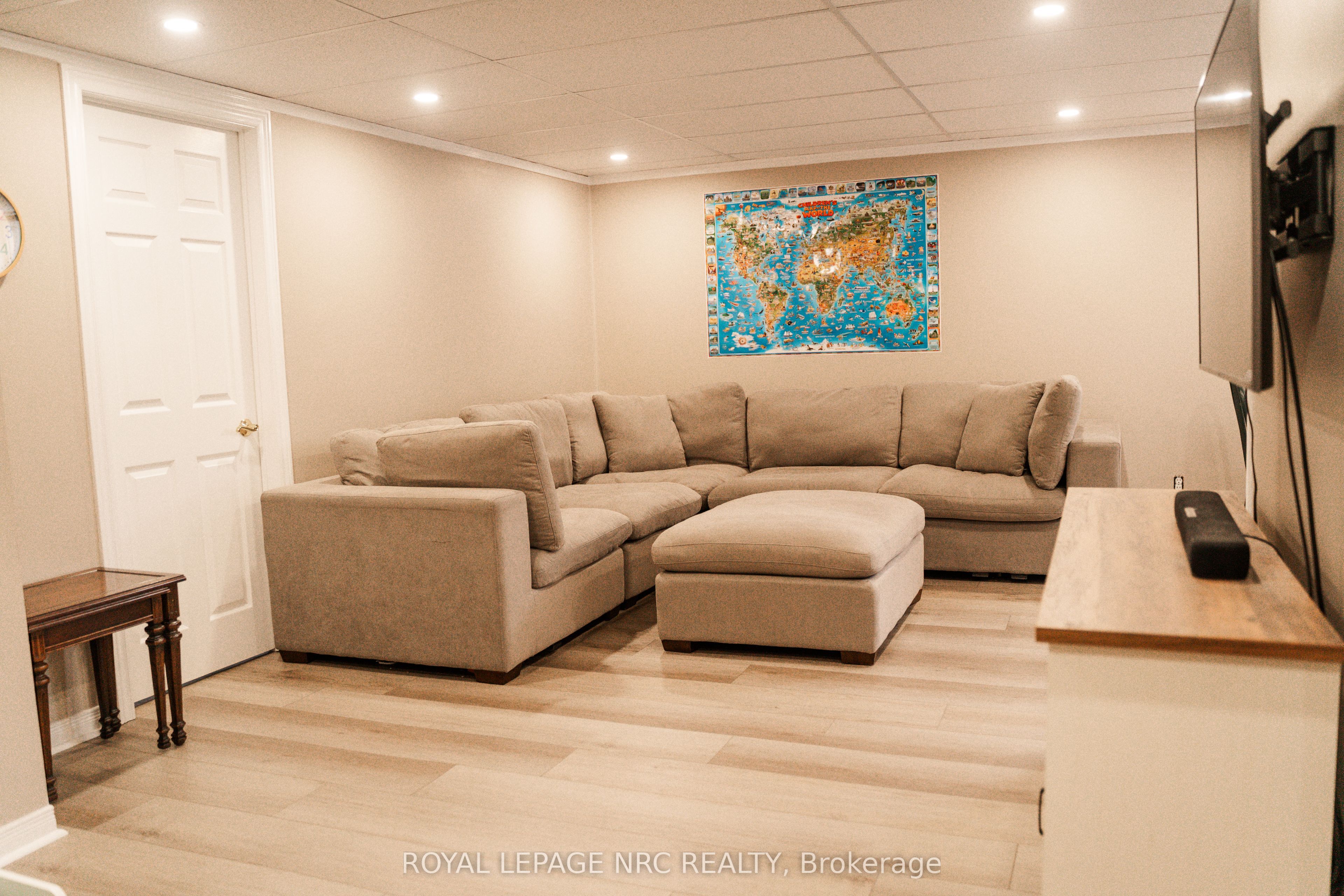 12 Mackie Street Property Photo 35