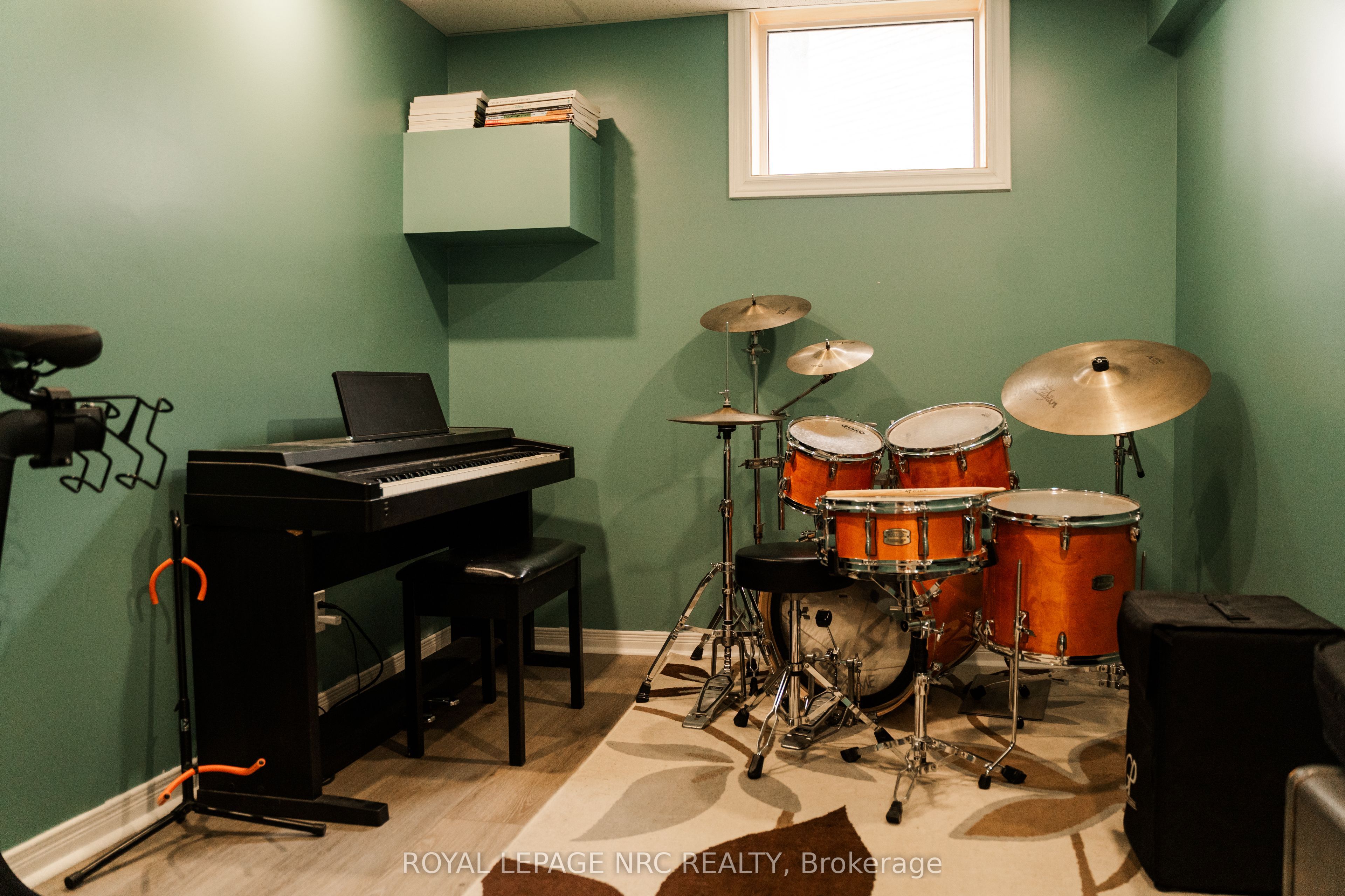 12 Mackie Street Property Photo 41