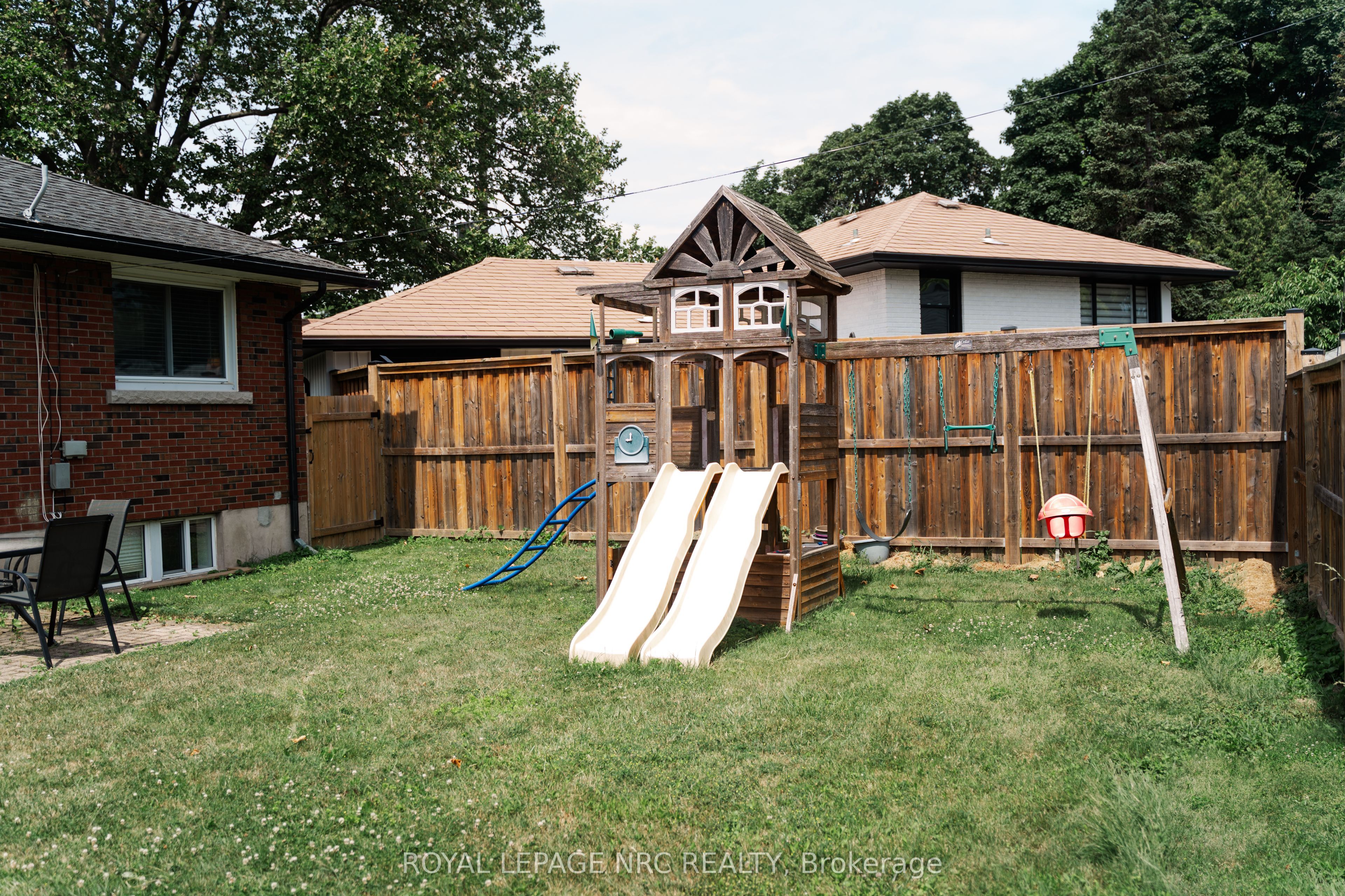 12 Mackie Street Property Photo 49