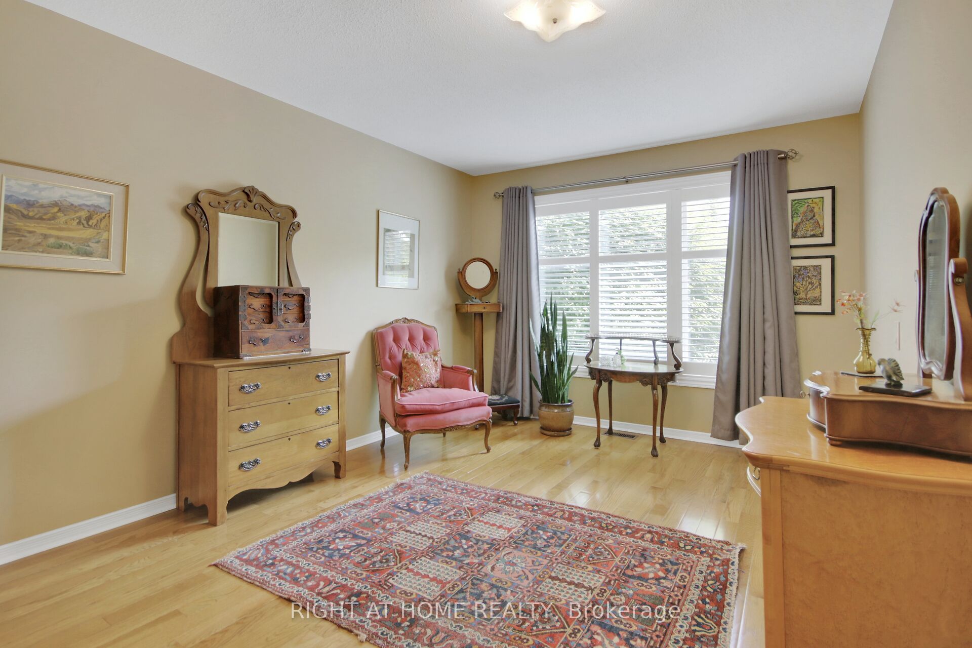 101 Darlington Private Property Photo 18