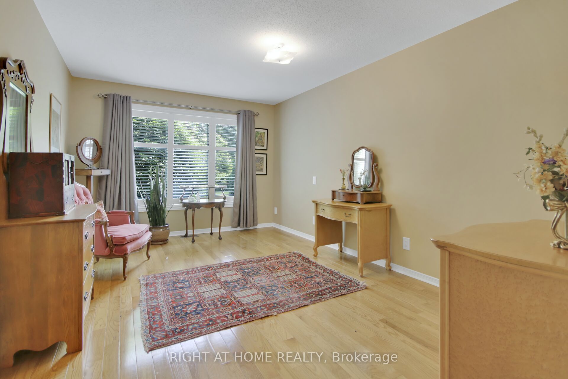 101 Darlington Private Property Photo 19