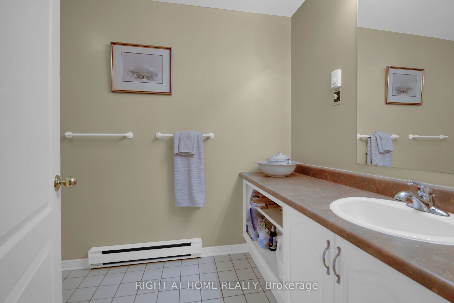 101 Darlington Private Property Photo 20