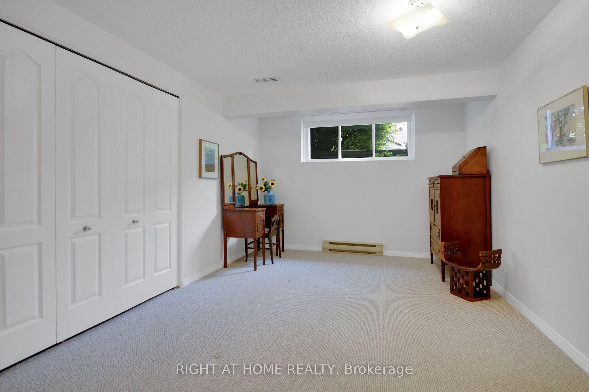 101 Darlington Private Property Photo 28