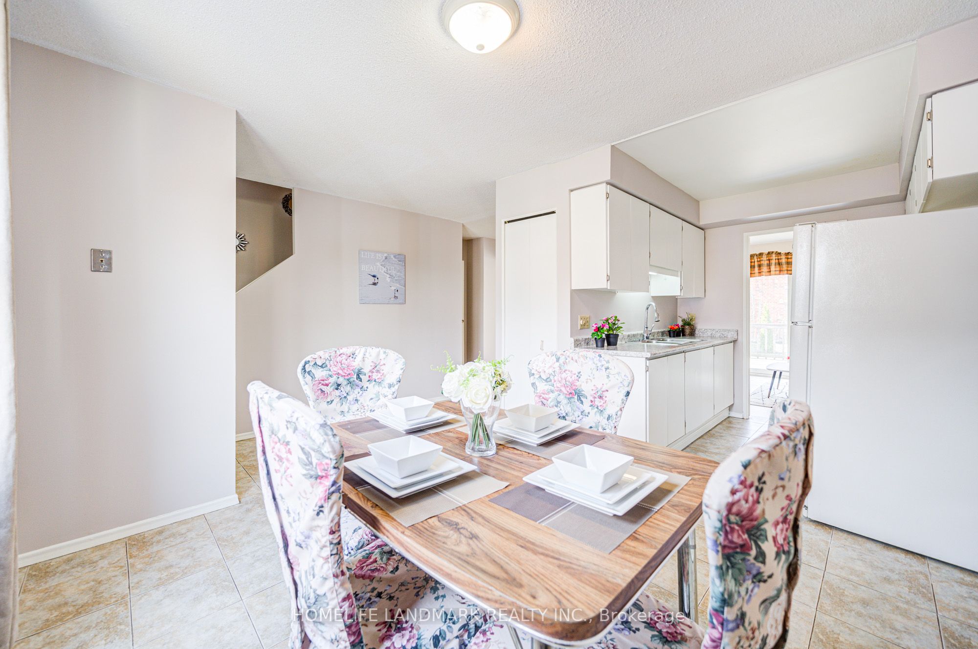 401 Keats Way 2 Property Photo 12