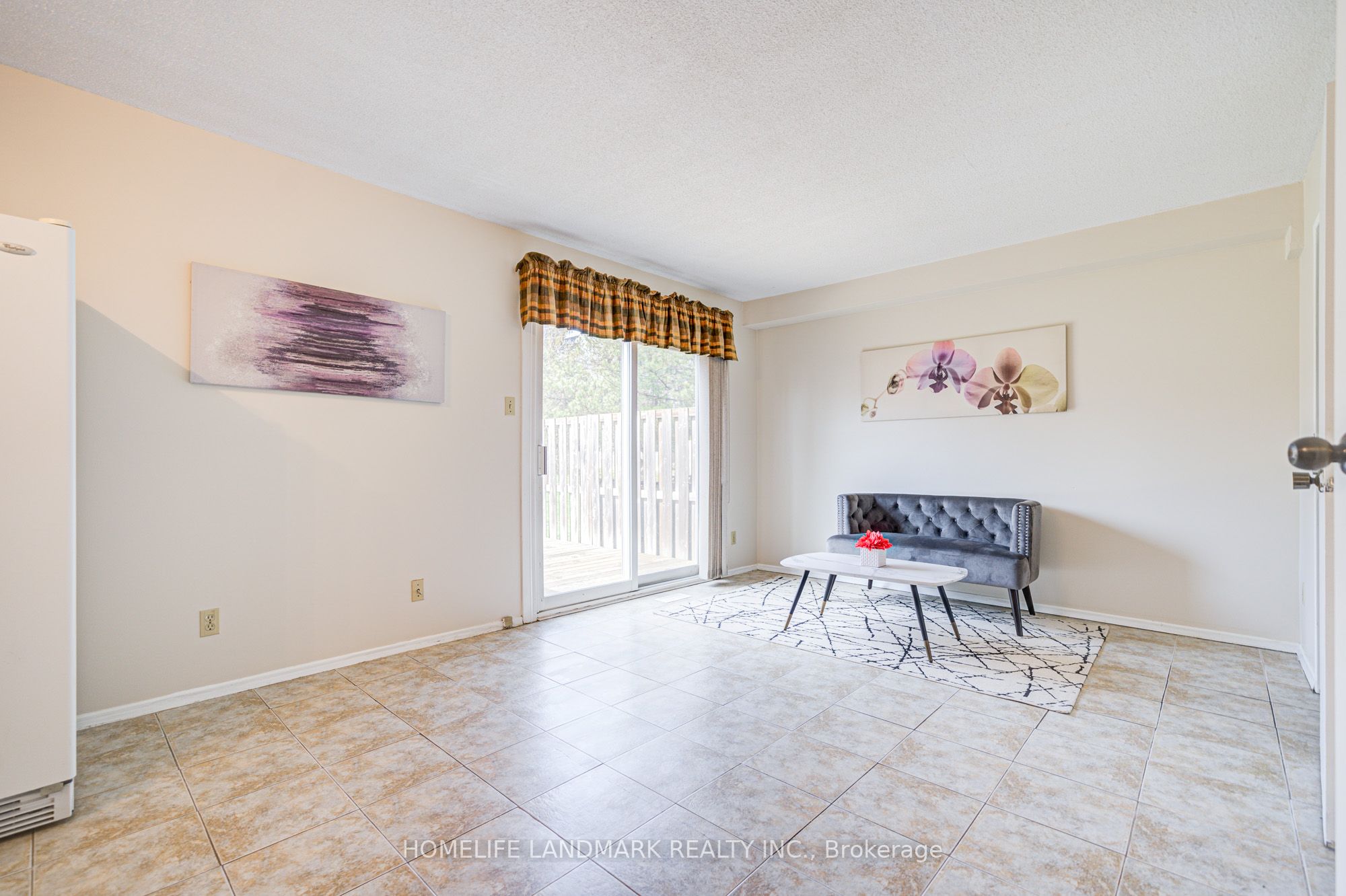 401 Keats Way 2 Property Photo 20