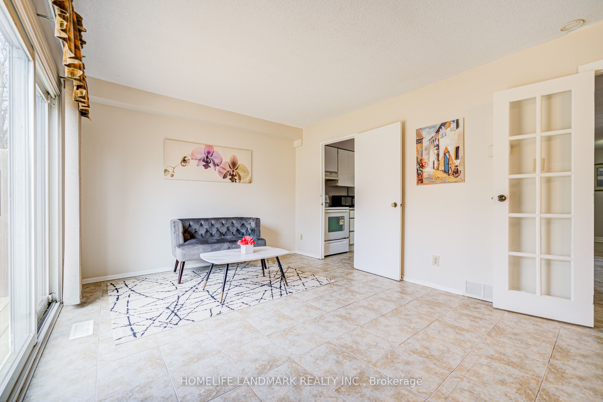 401 Keats Way 2 Property Photo 22