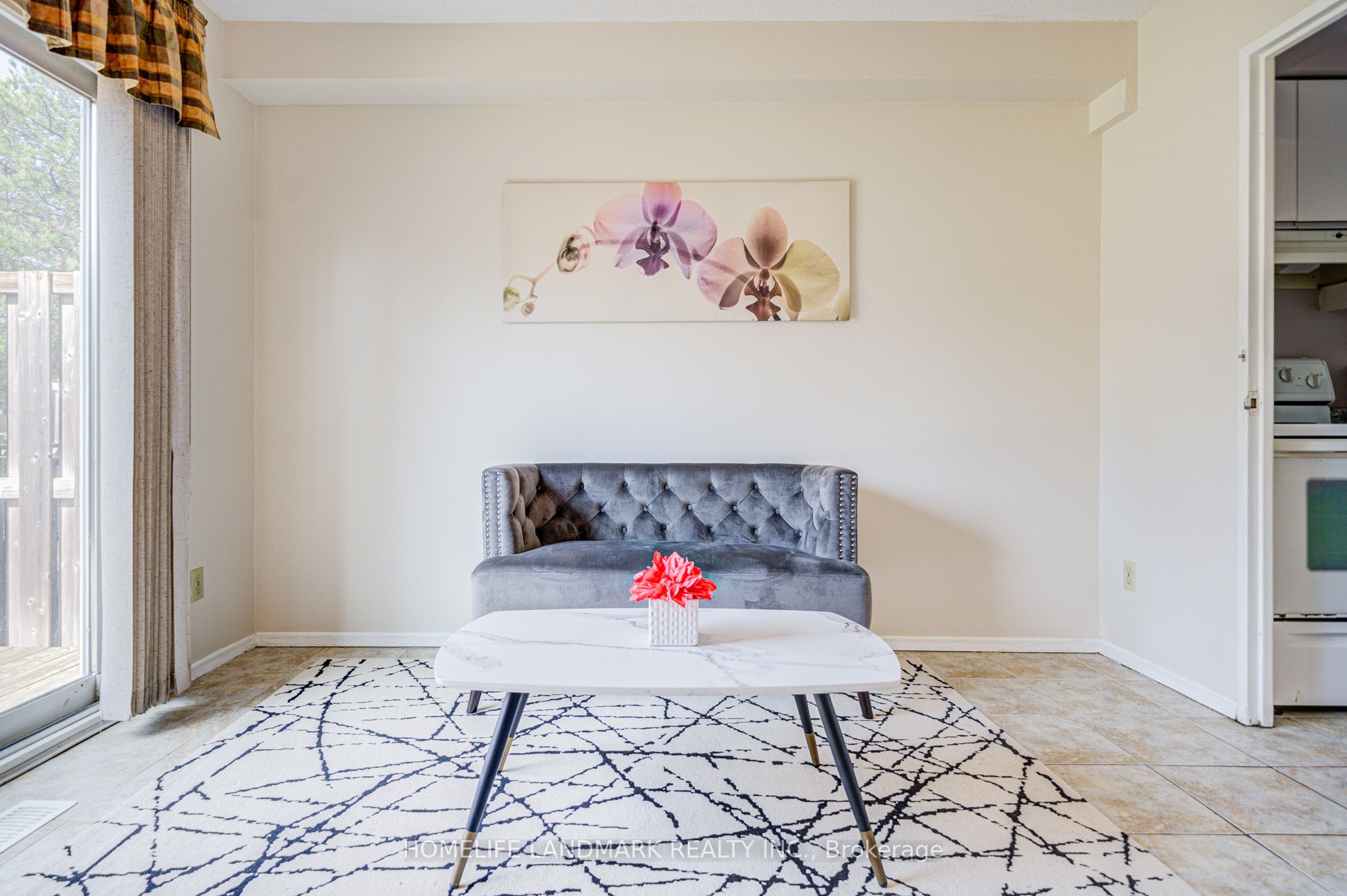 401 Keats Way 2 Property Photo 24