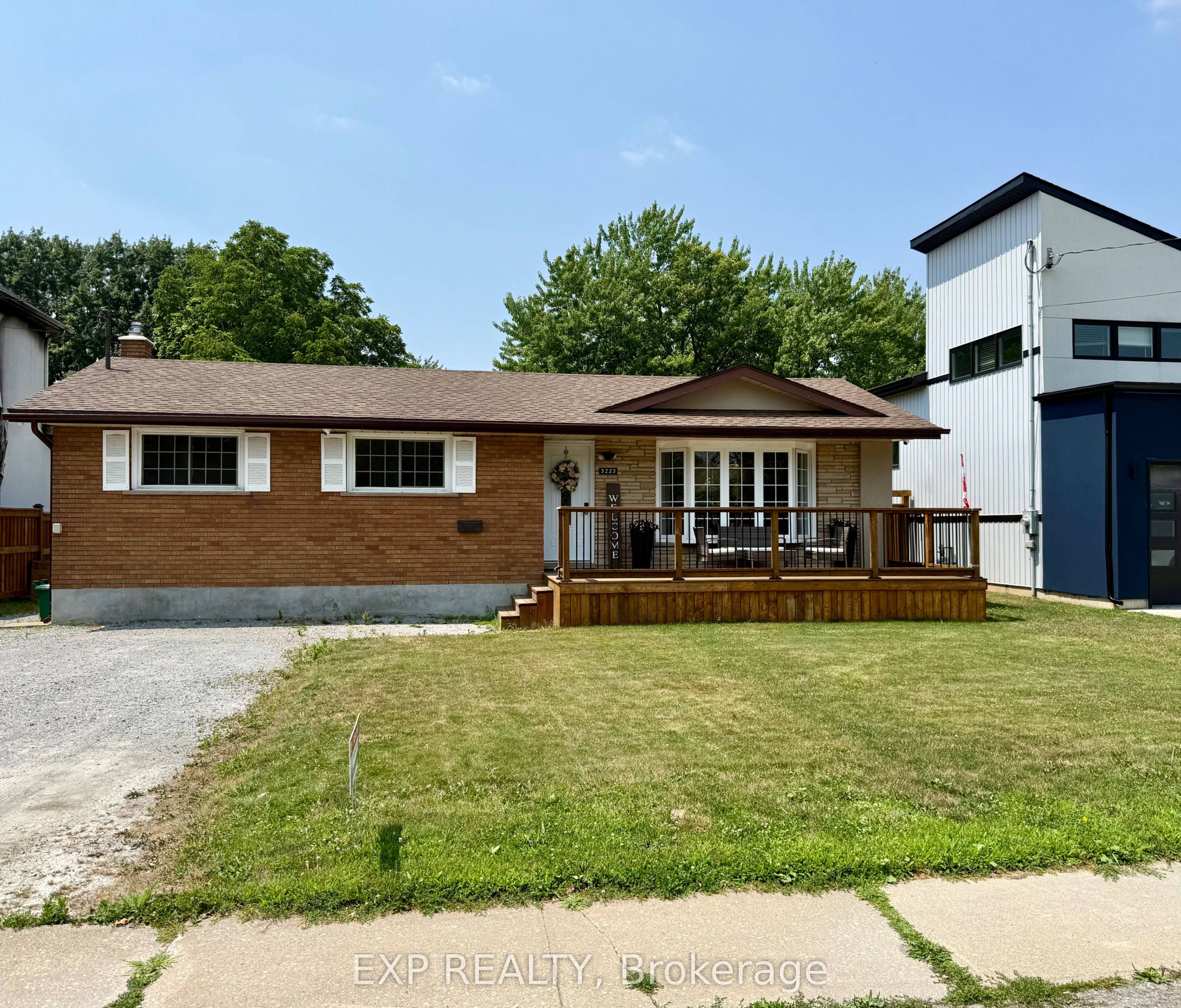3223 Dorchester Road Property Photo 1