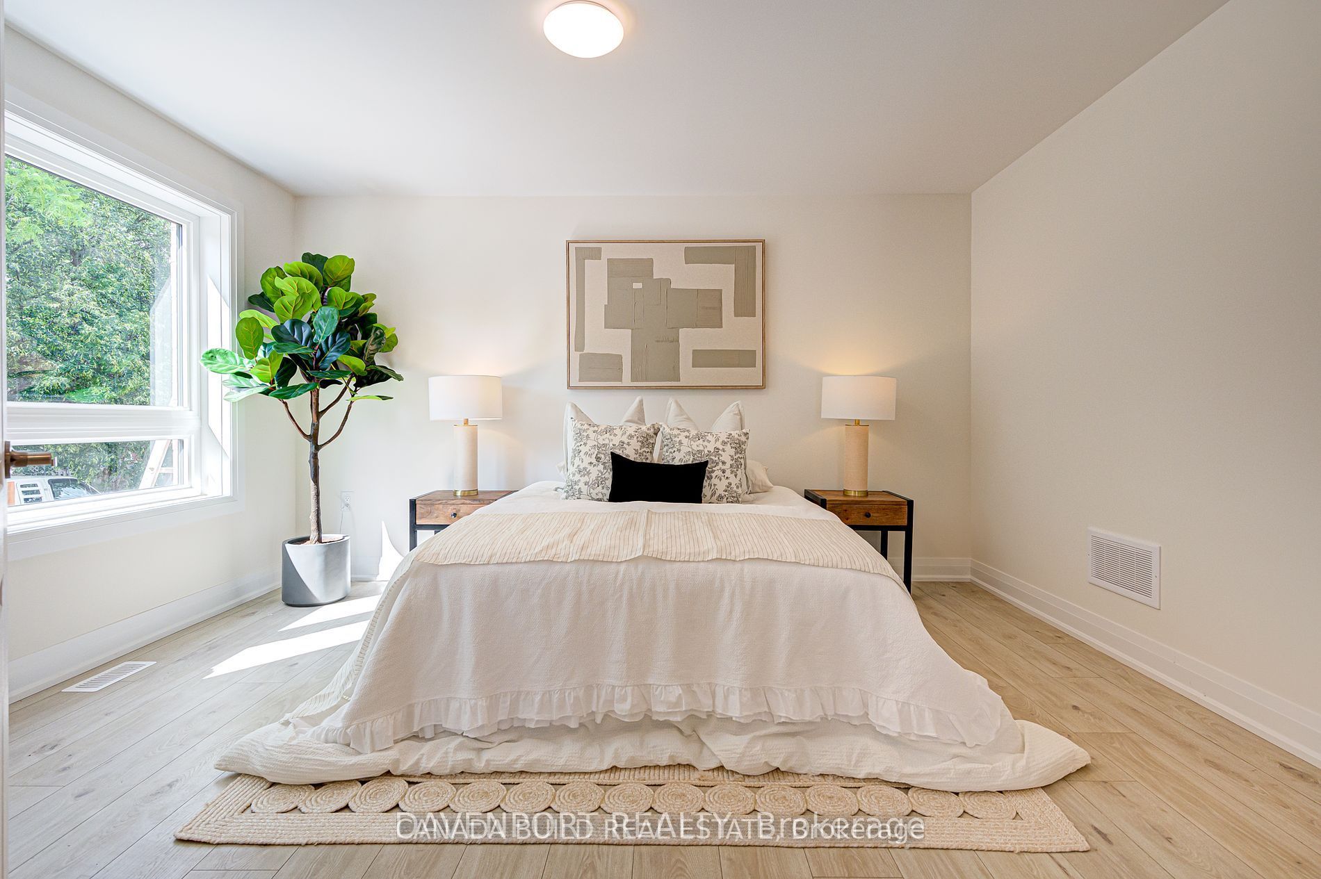 183 Victoria Street N 2 Property Photo 19