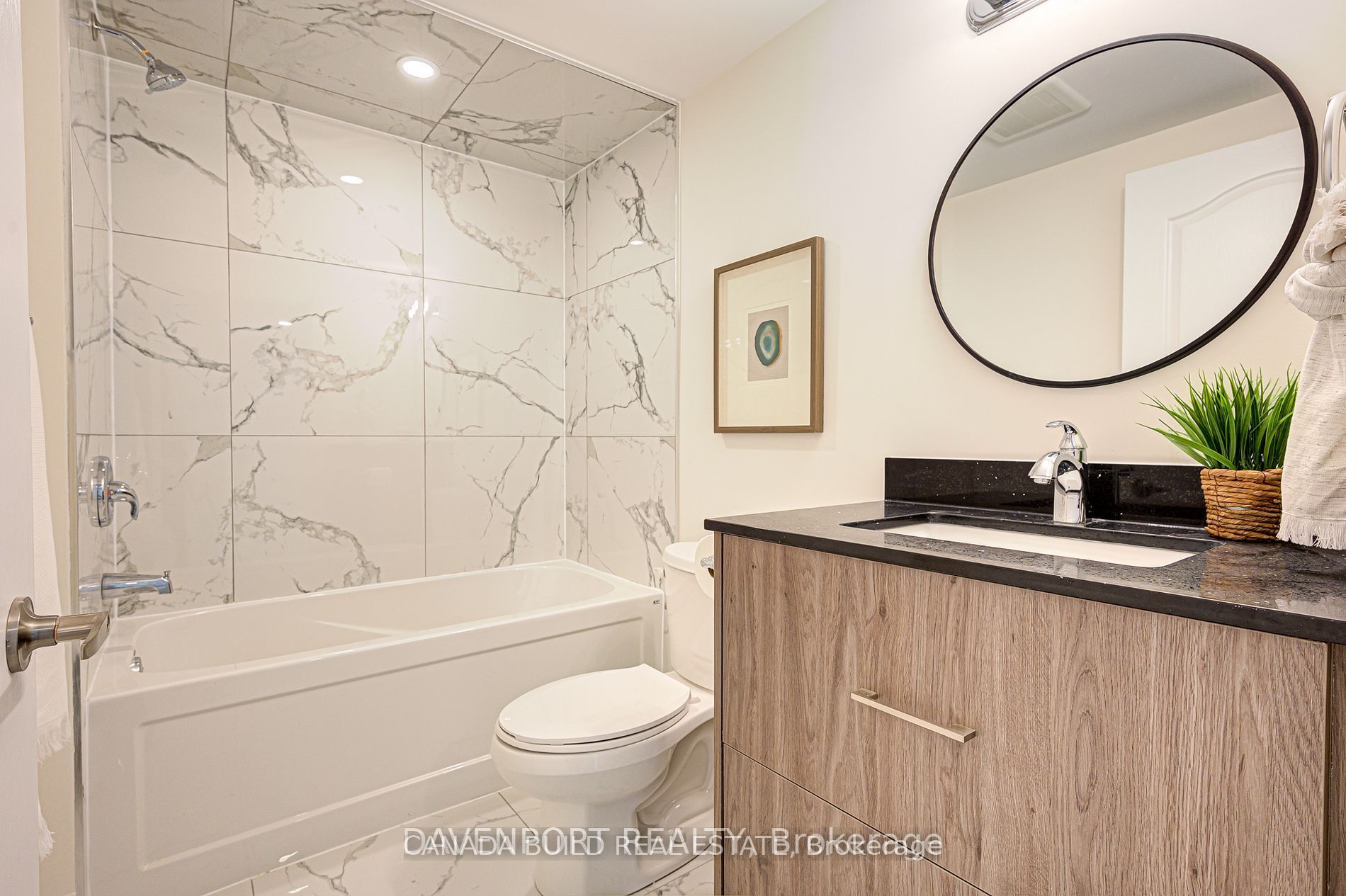 183 Victoria Street N 2 Property Photo 28