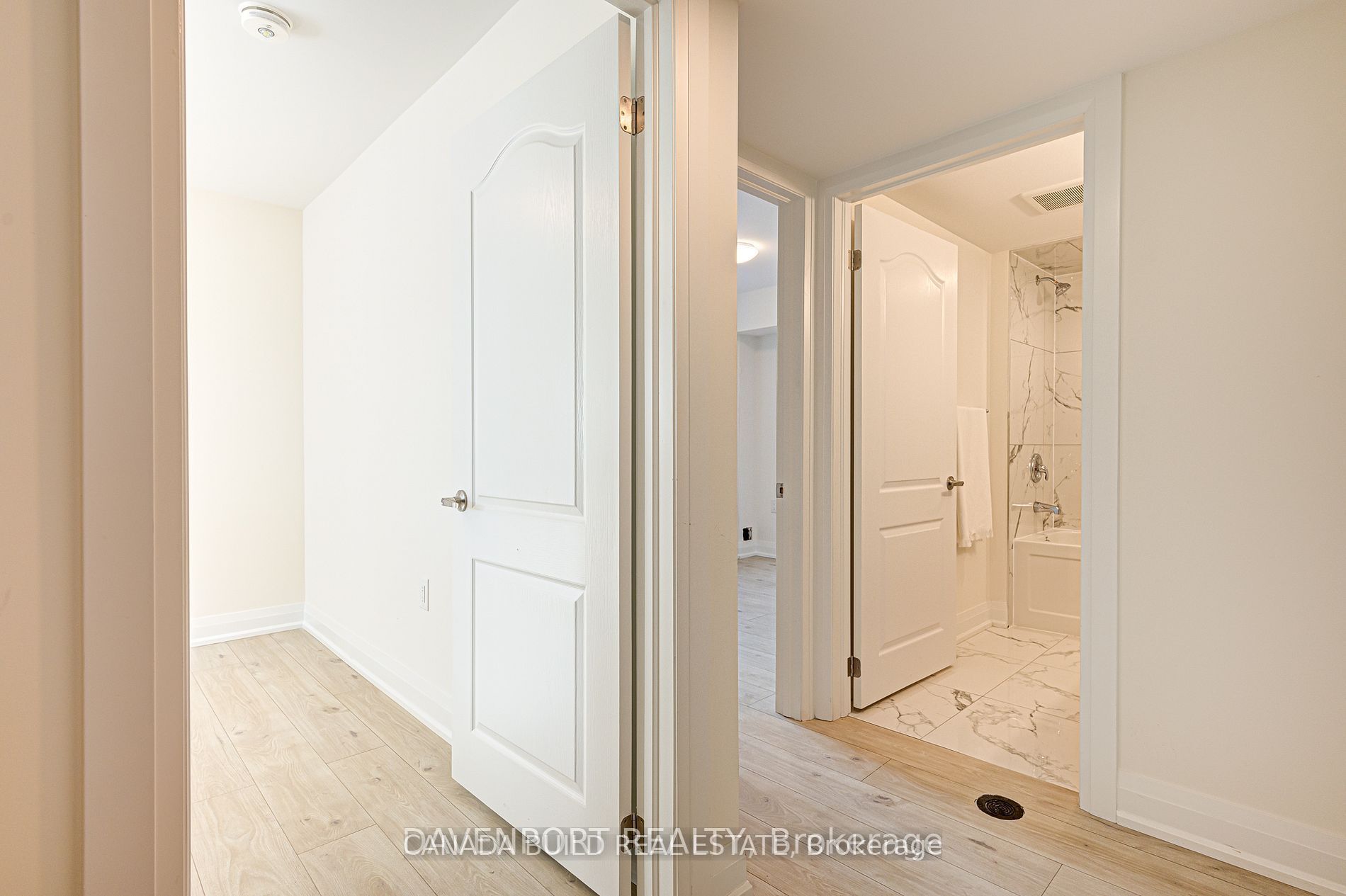 183 Victoria Street N 2 Property Photo 31