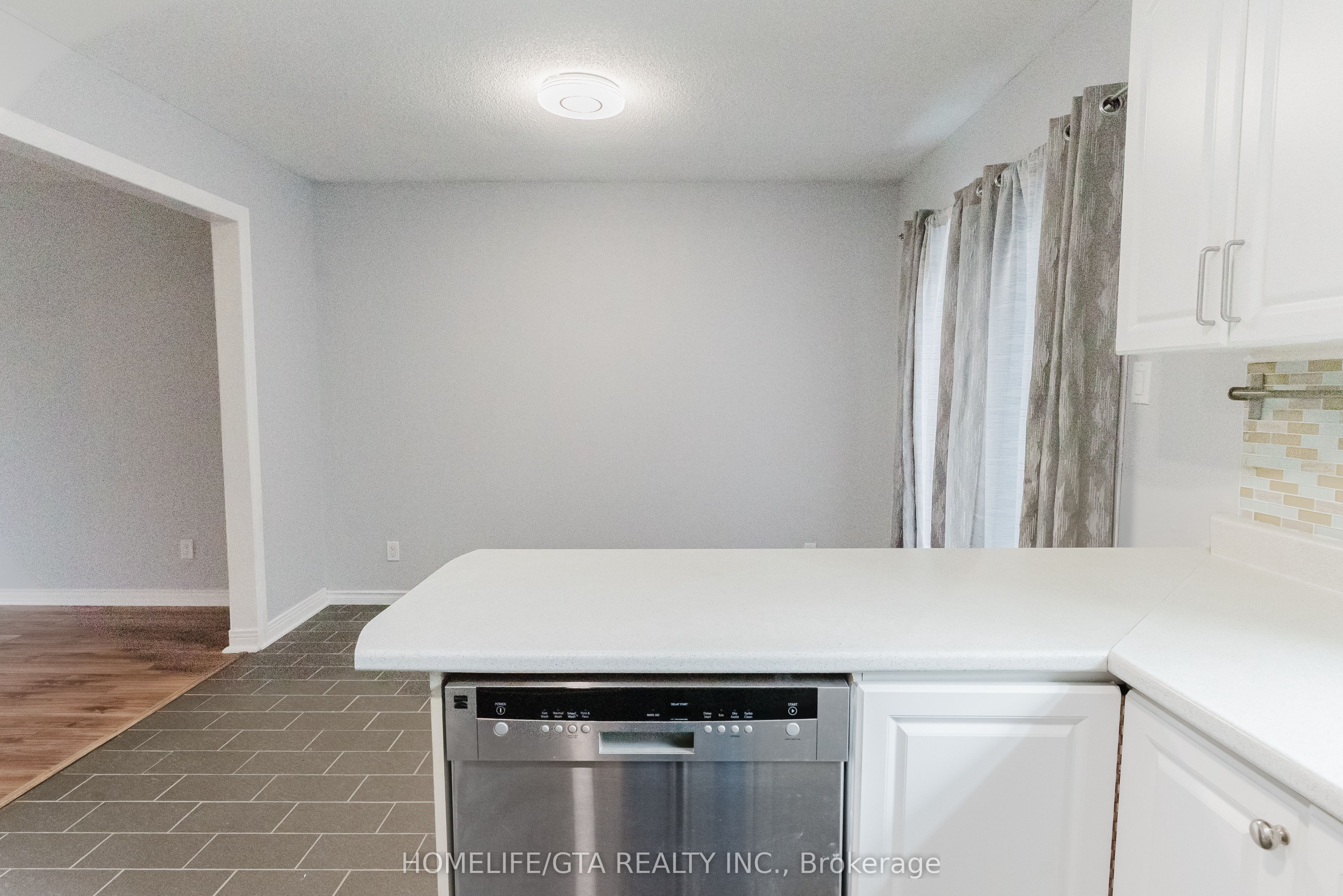 187 Oakwood Drive Property Photo 10