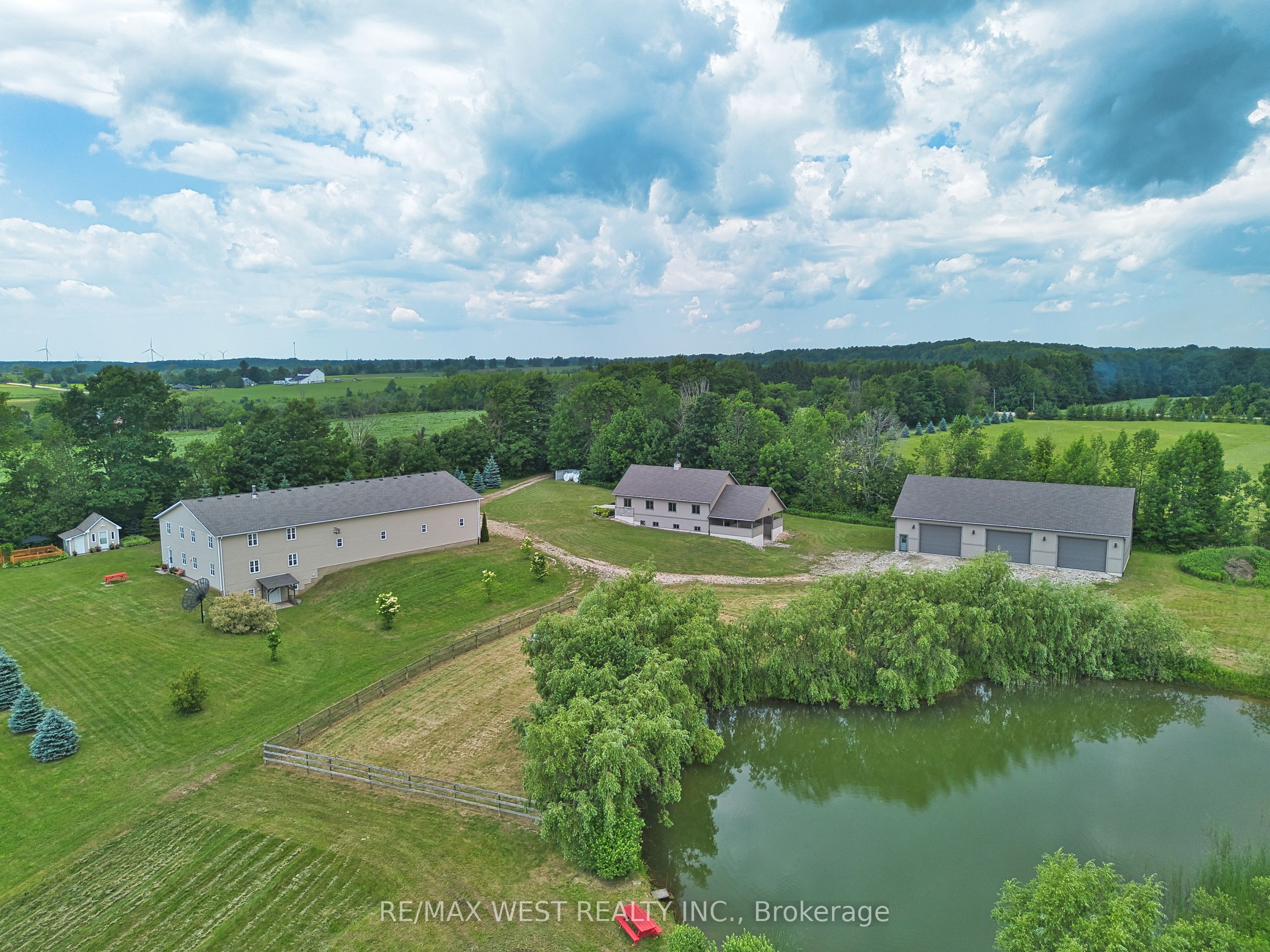 305234 South Line A N/a Property Photo 1