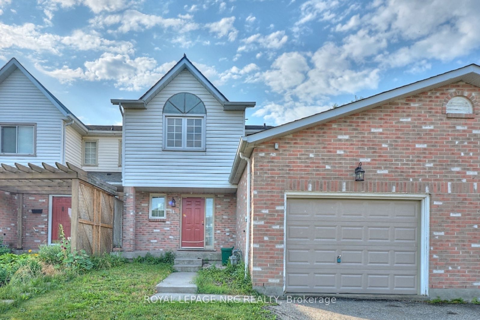 14 Buss Court Property Photo 1