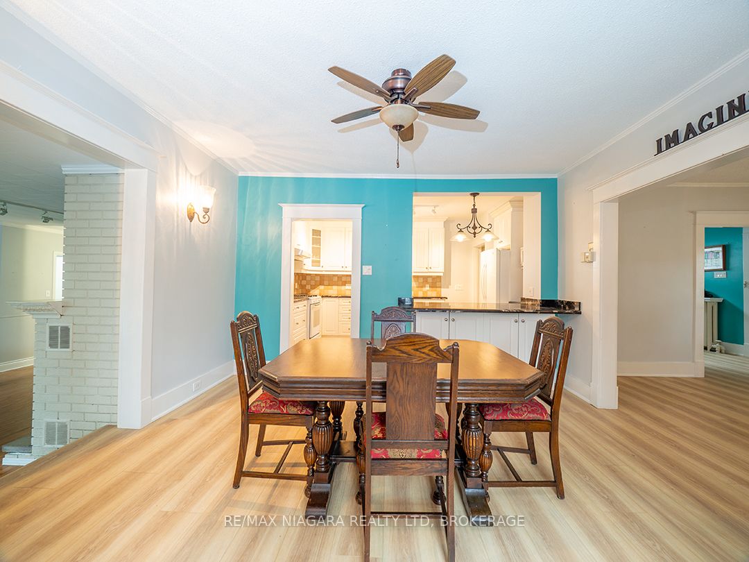 265 Clarence Street Property Photo 9