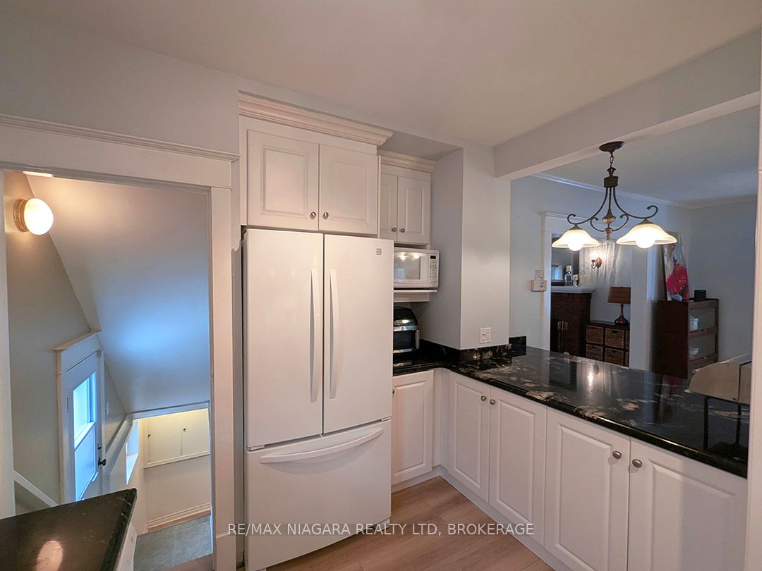 265 Clarence Street Property Photo 12