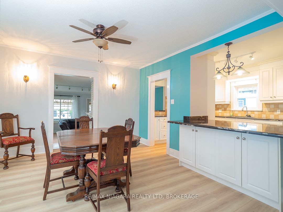 265 Clarence Street Property Photo 13