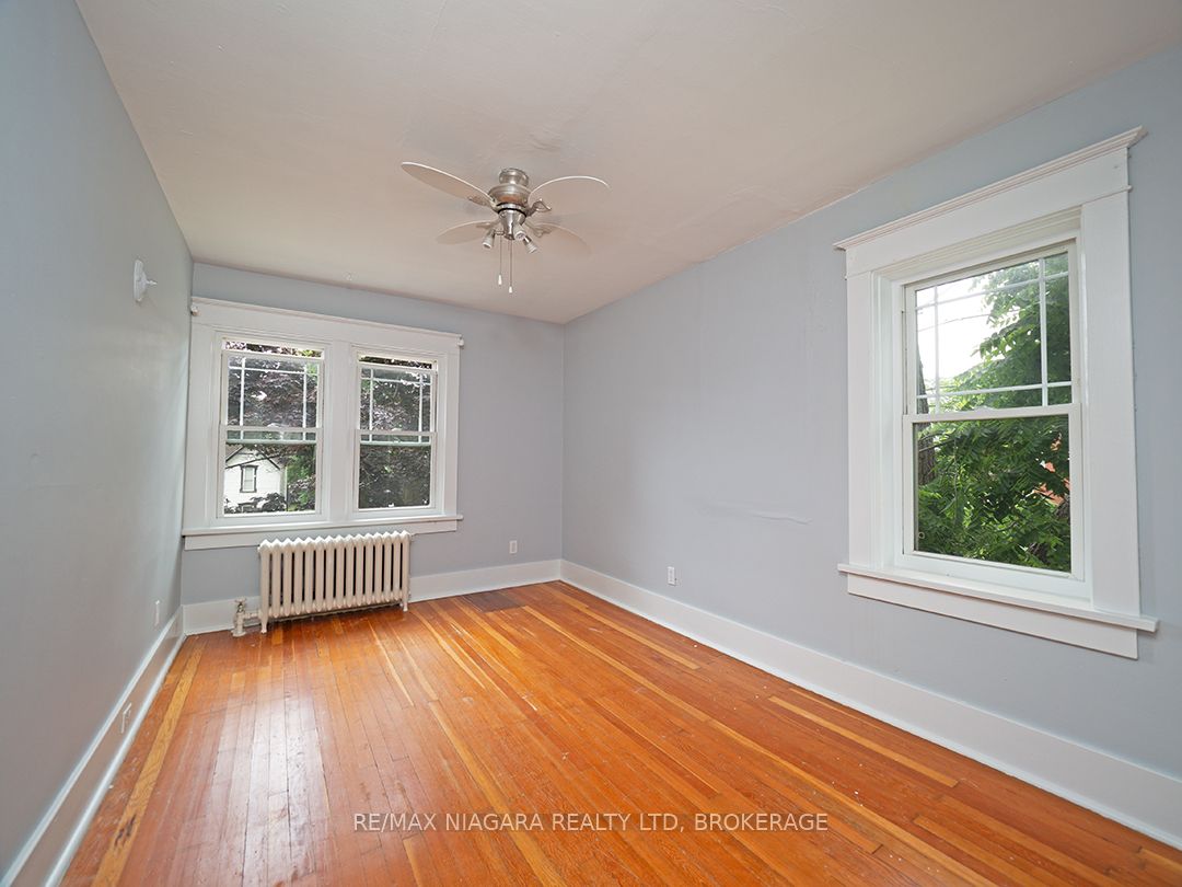 265 Clarence Street Property Photo 20