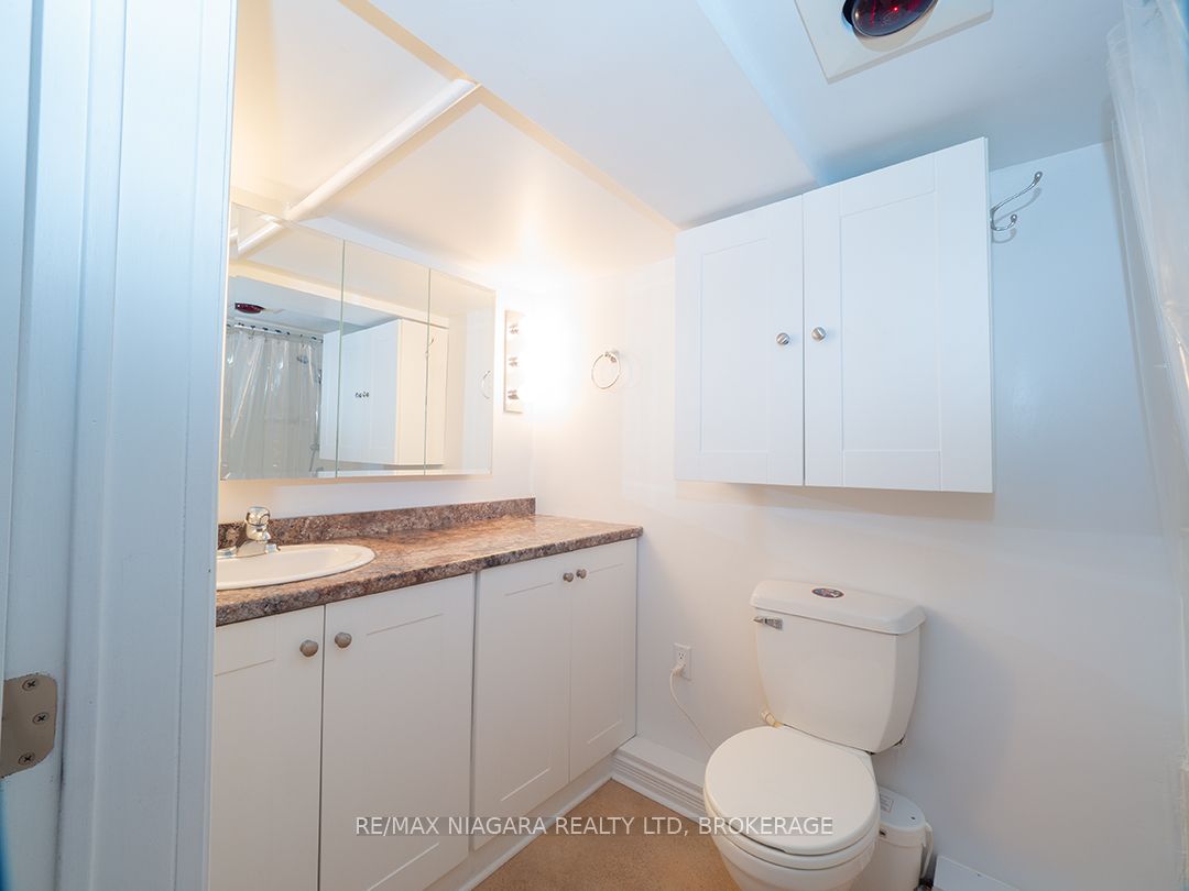 265 Clarence Street Property Photo 28