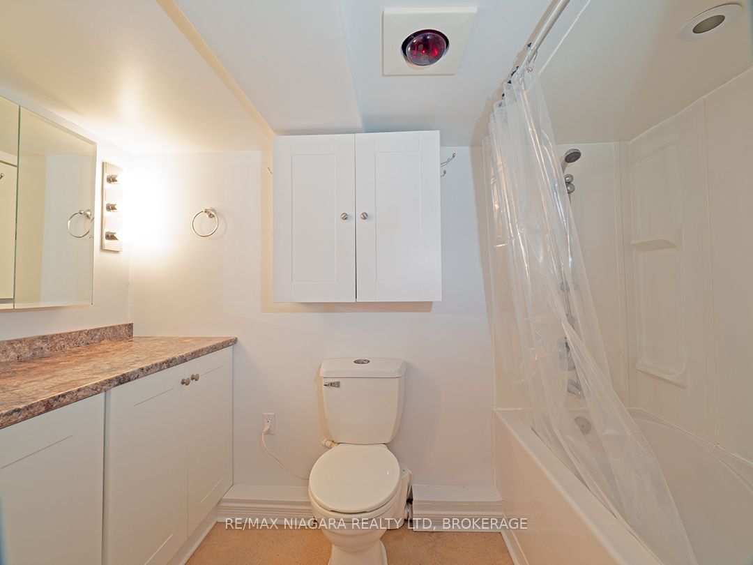 265 Clarence Street Property Photo 29