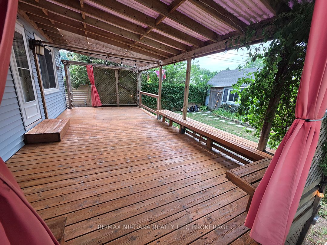265 Clarence Street Property Photo 31