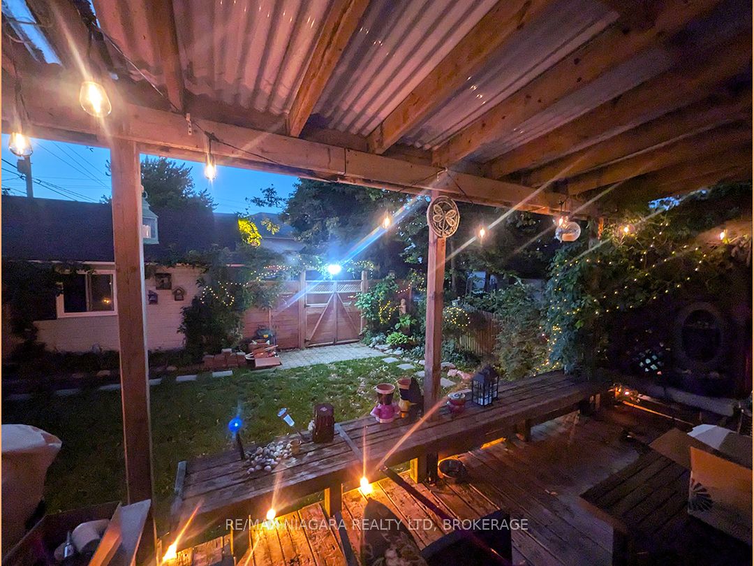 265 Clarence Street Property Photo 33