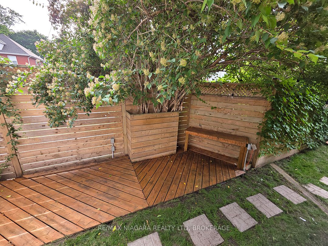 265 Clarence Street Property Photo 34