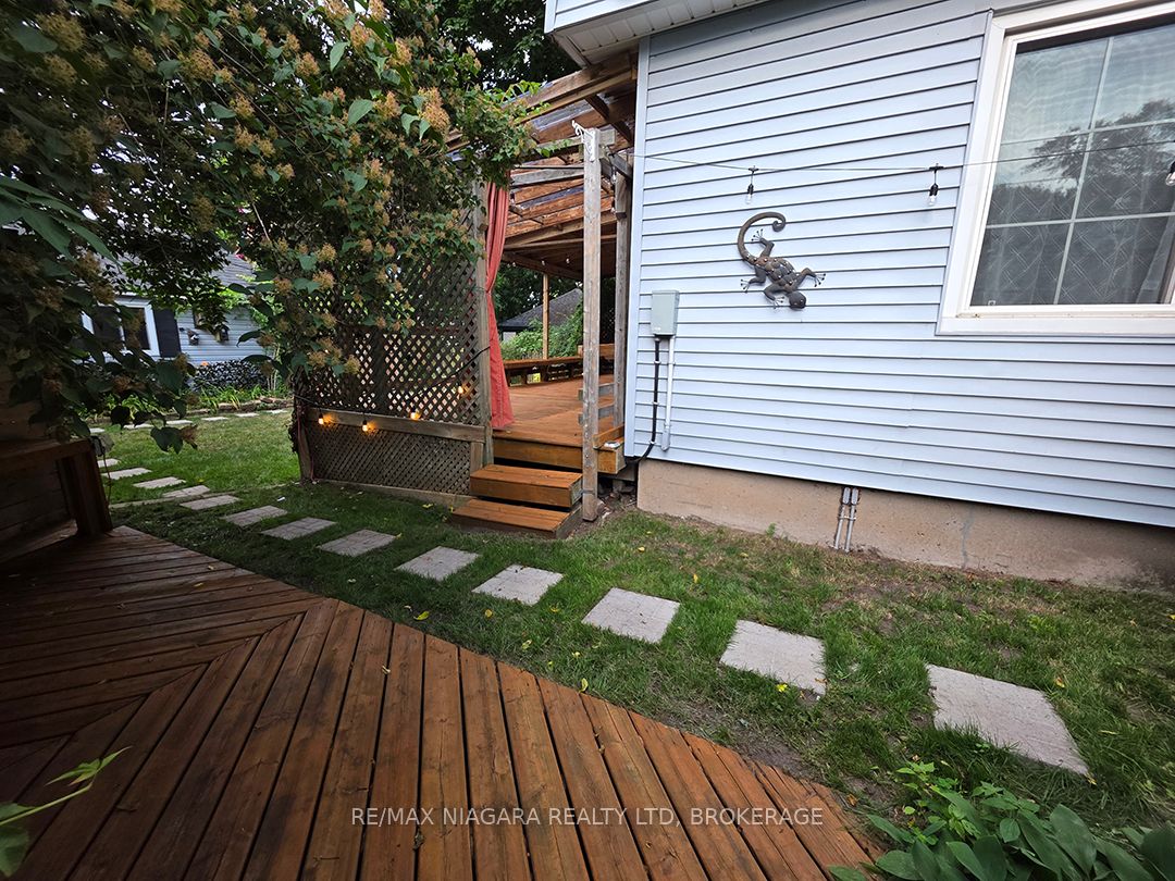 265 Clarence Street Property Photo 35
