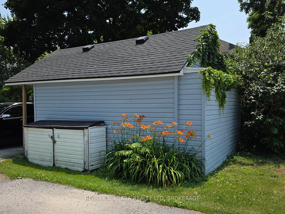 265 Clarence Street Property Photo 43