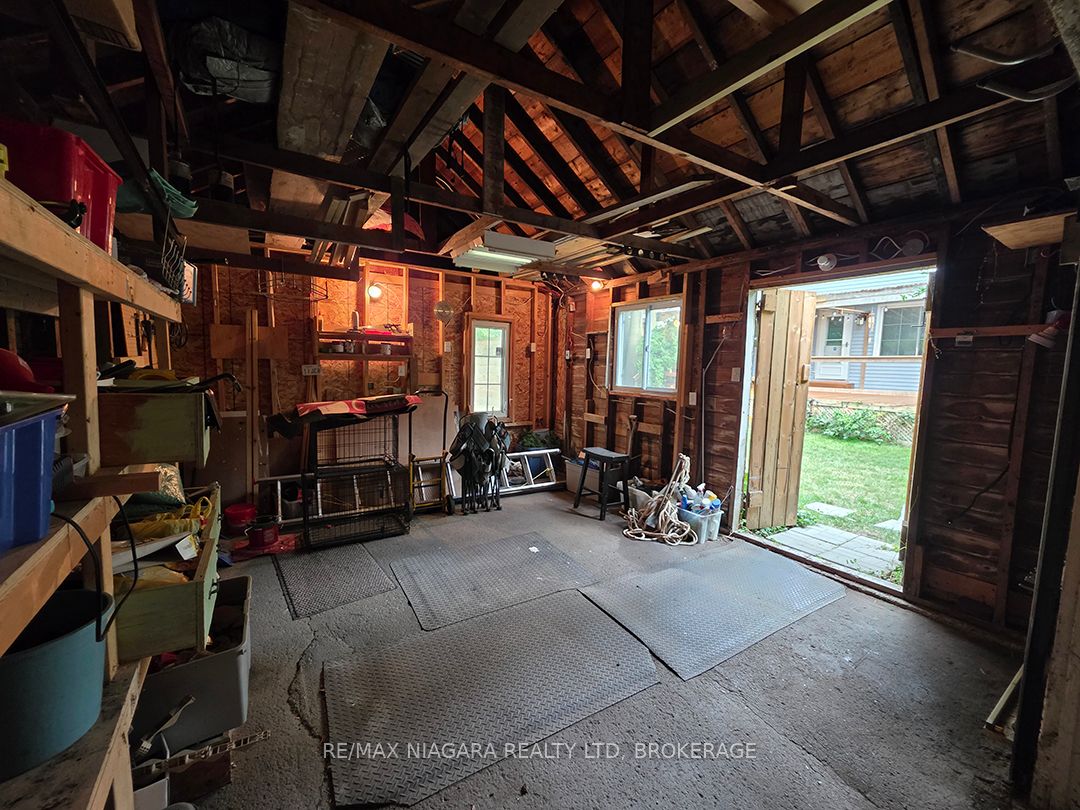265 Clarence Street Property Photo 44