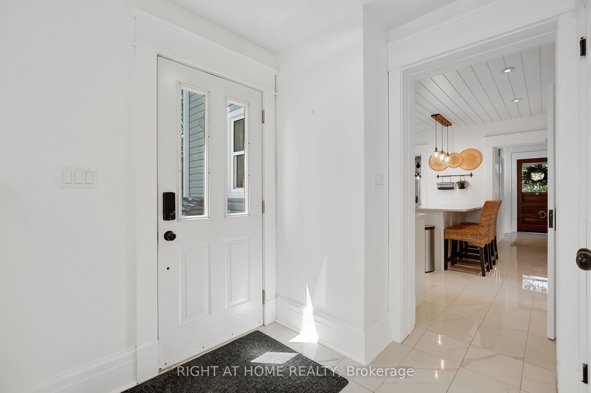 123 John Street Property Photo 23