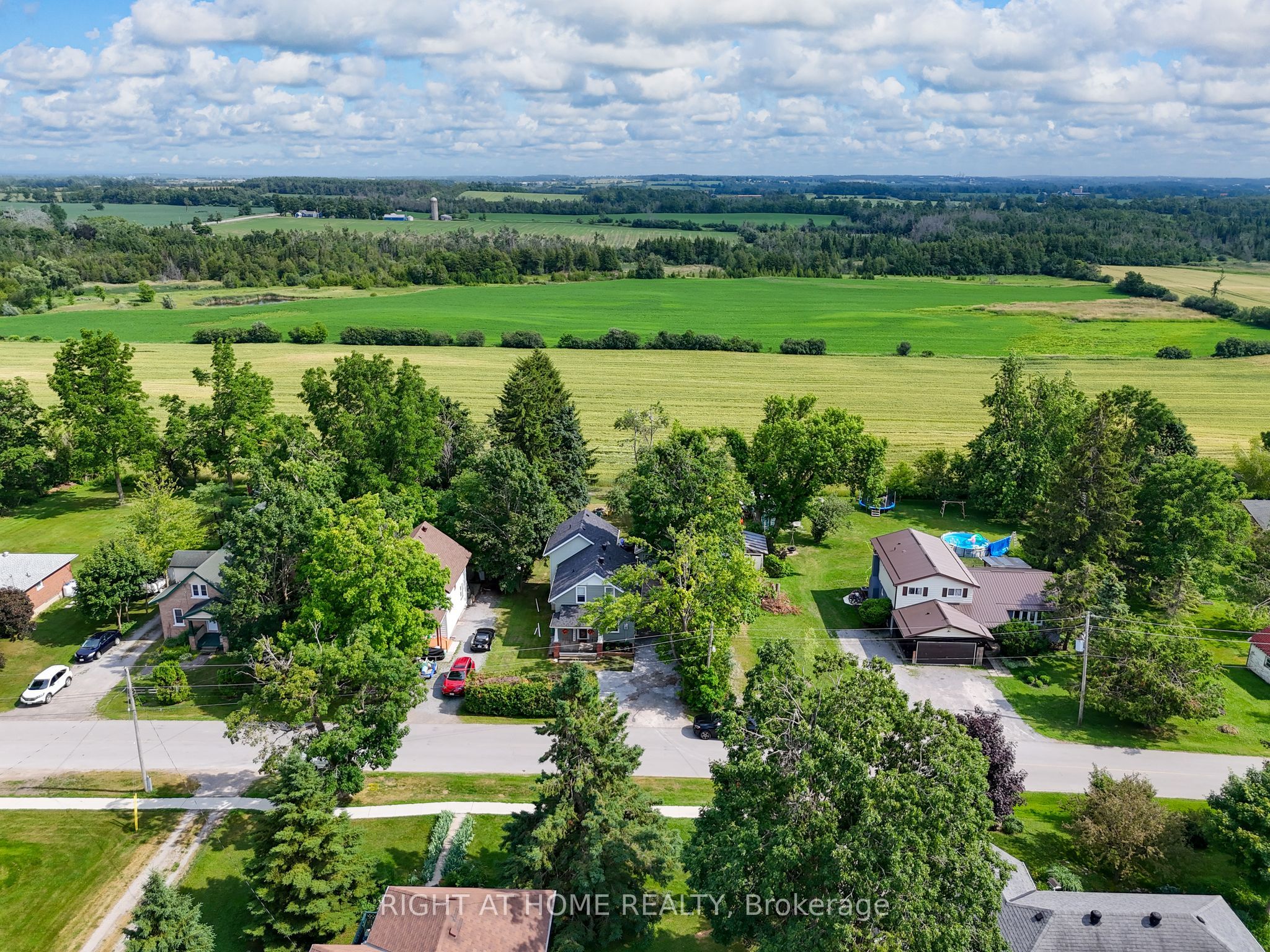123 John Street Property Photo 45