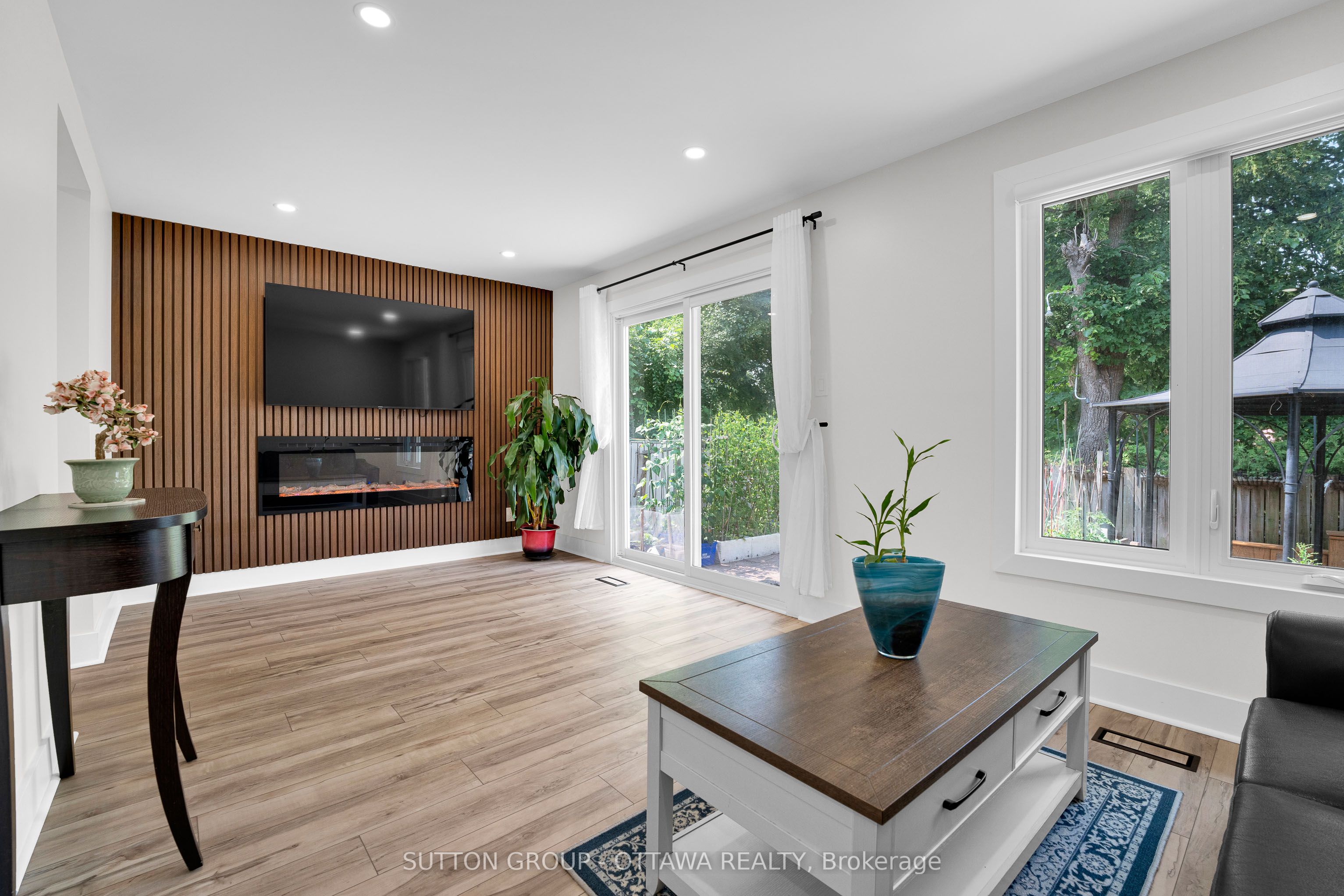 3085 Uplands Drive Property Photo 18