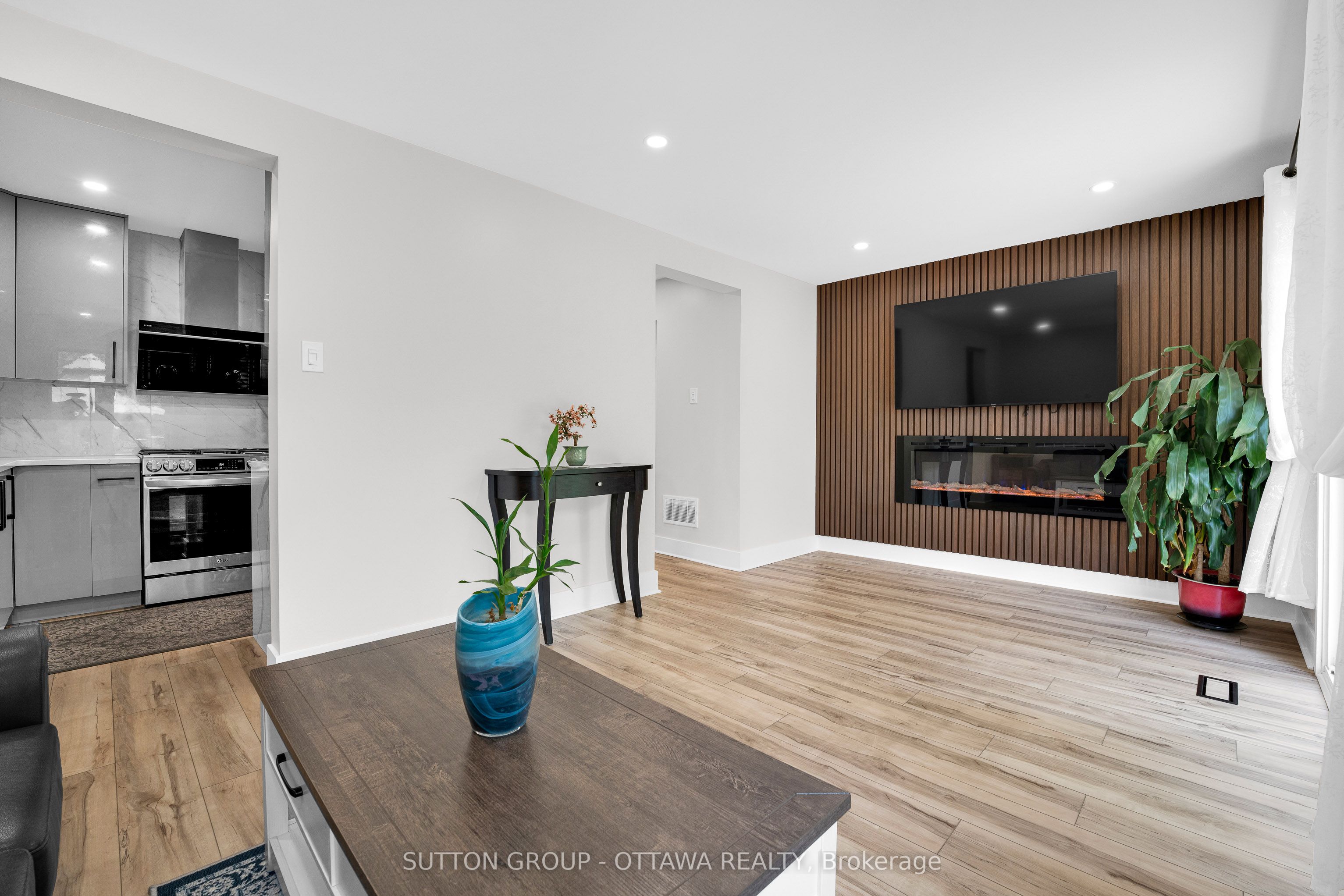 3085 Uplands Drive Property Photo 20
