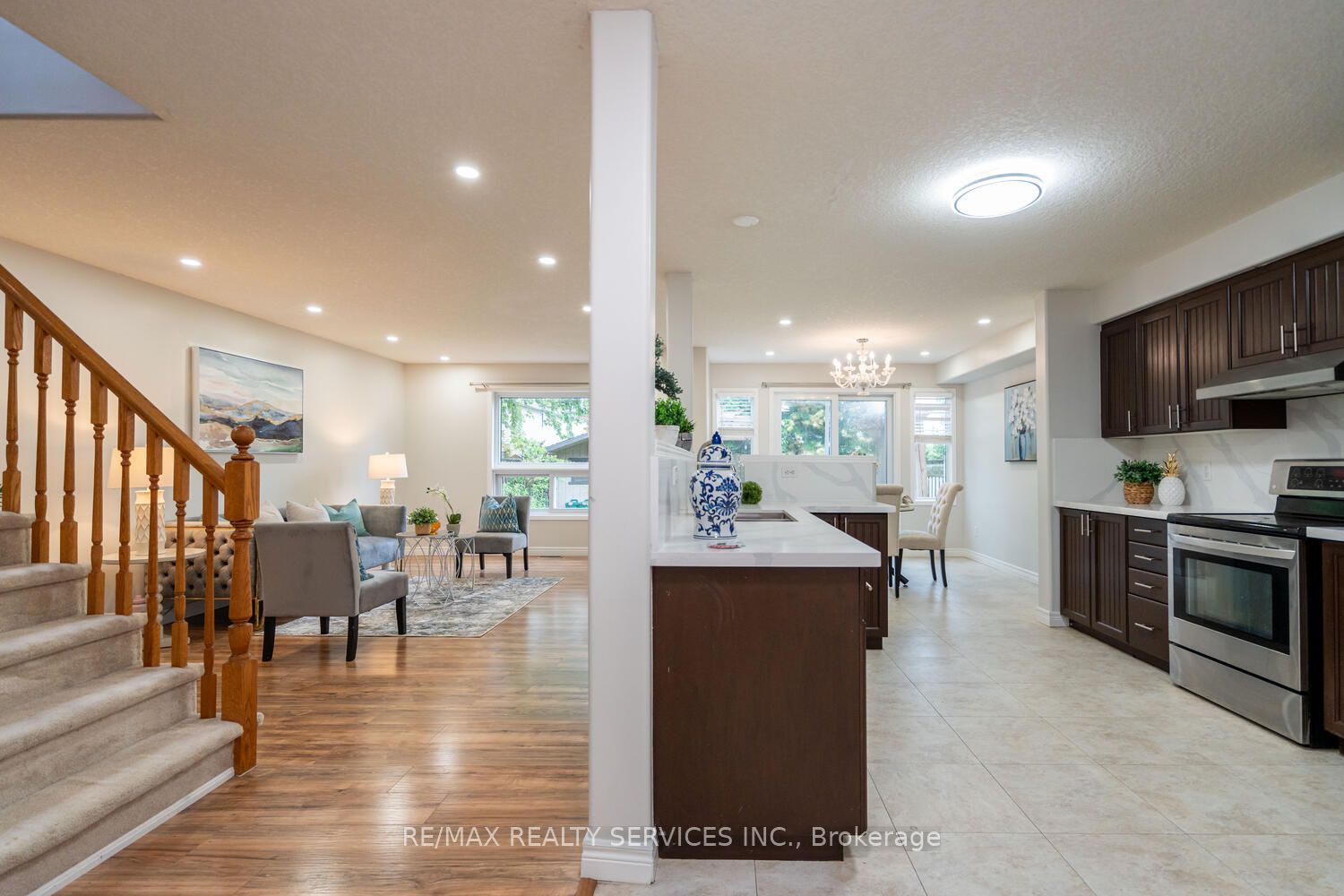 704 Black Cherry Street Property Photo 8