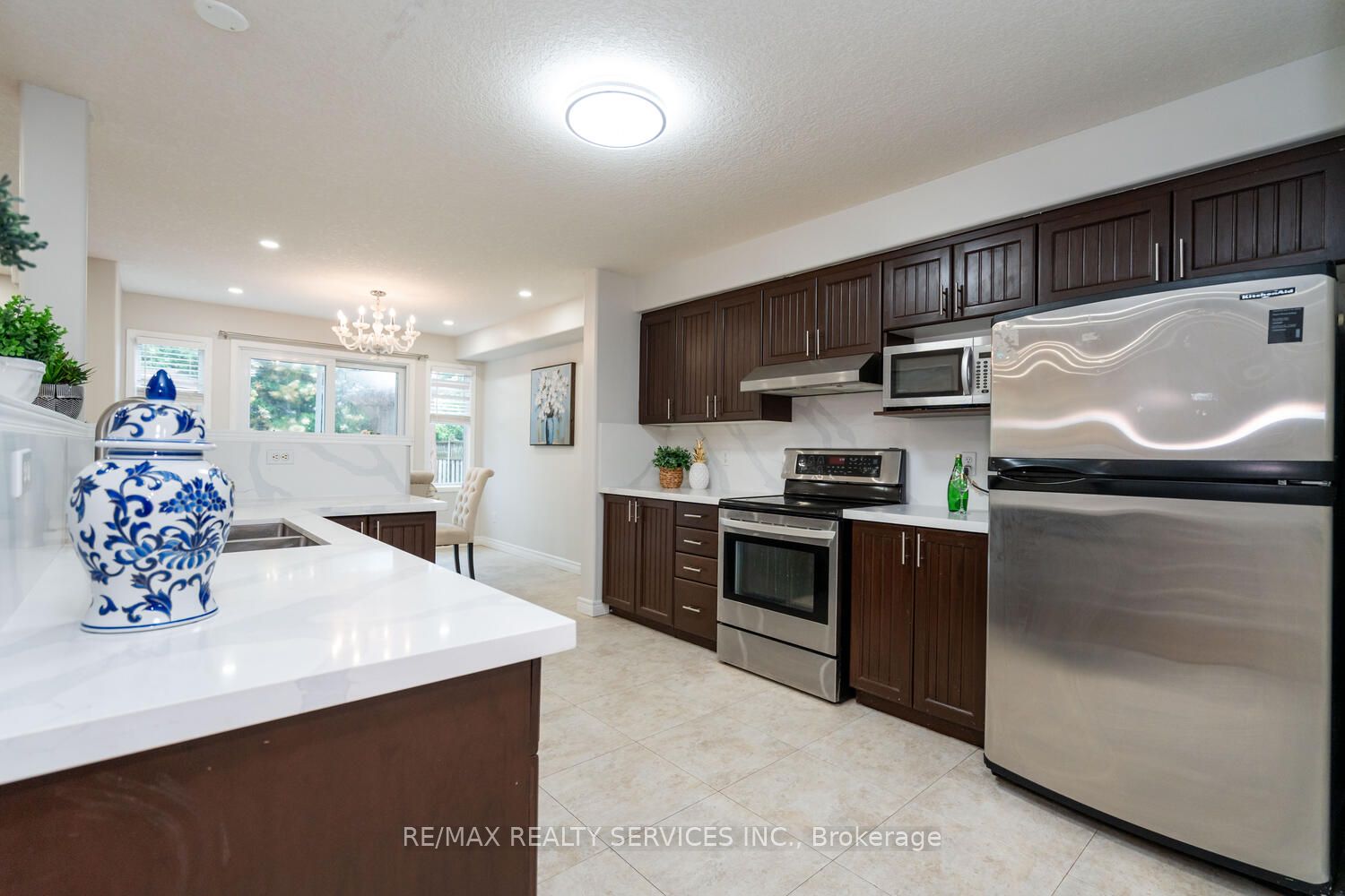 704 Black Cherry Street Property Photo 17