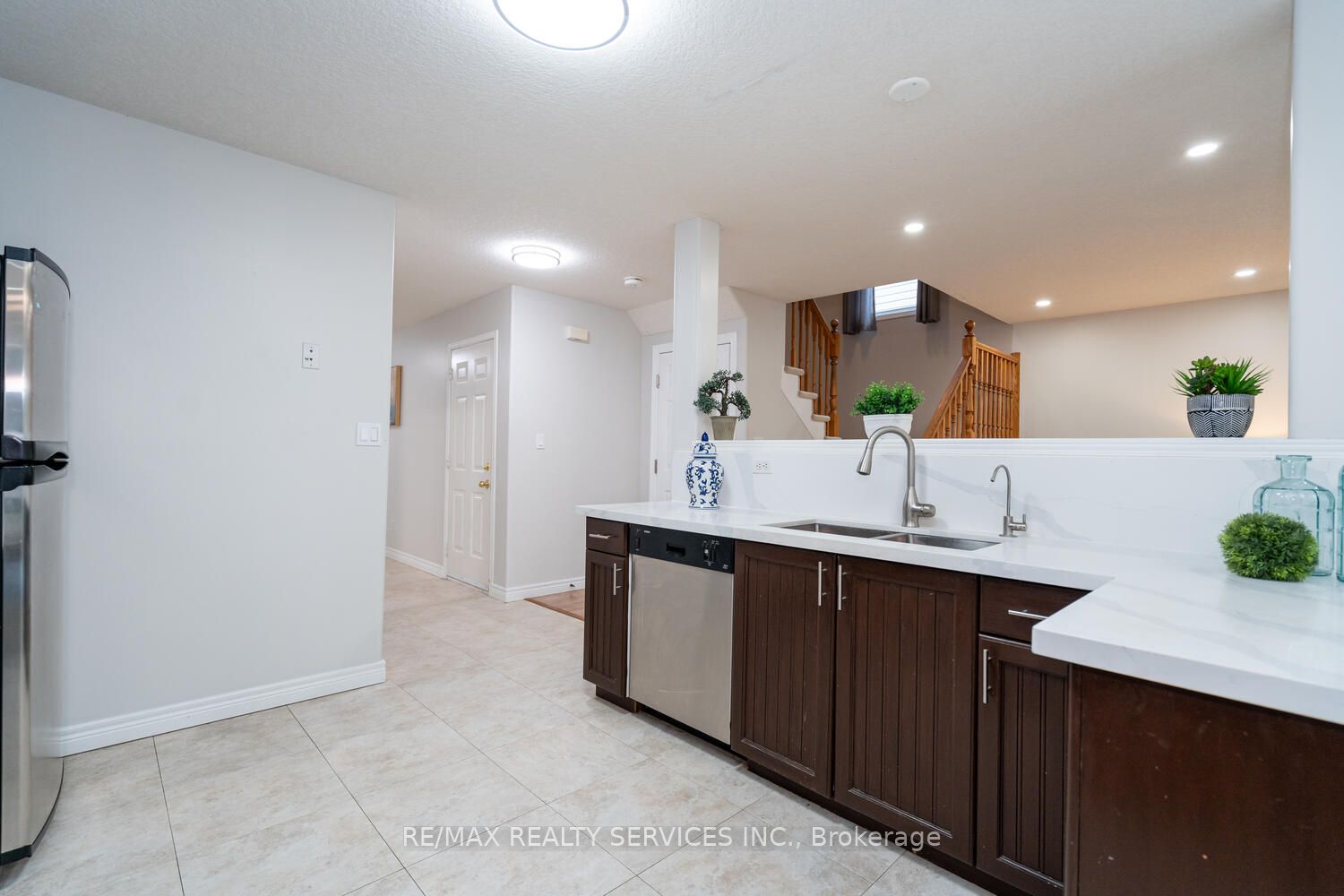 704 Black Cherry Street Property Photo 20