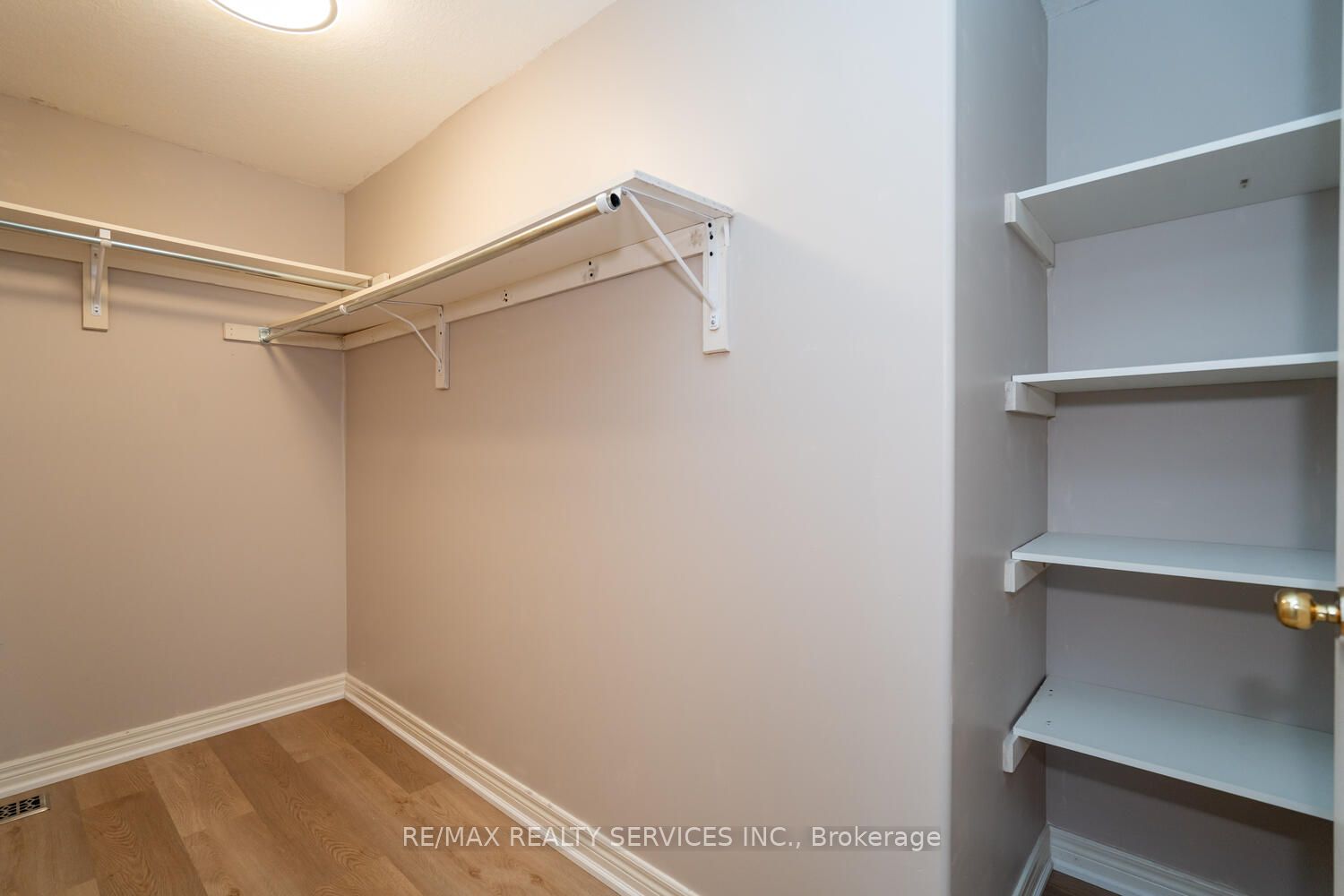 704 Black Cherry Street Property Photo 29